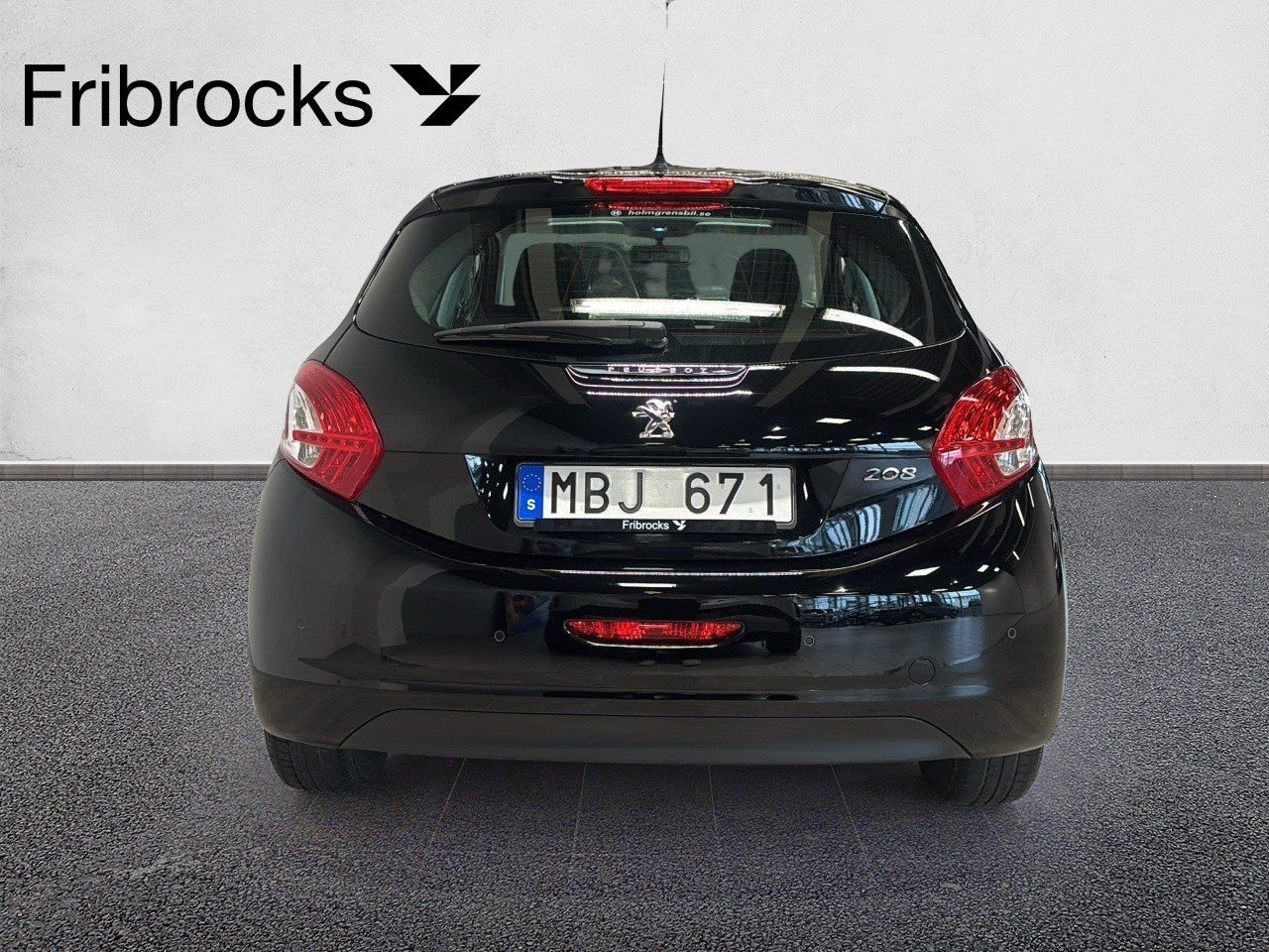 Peugeot 208 5-door 1.2 VTi 82 Manual, 82hp, 2013