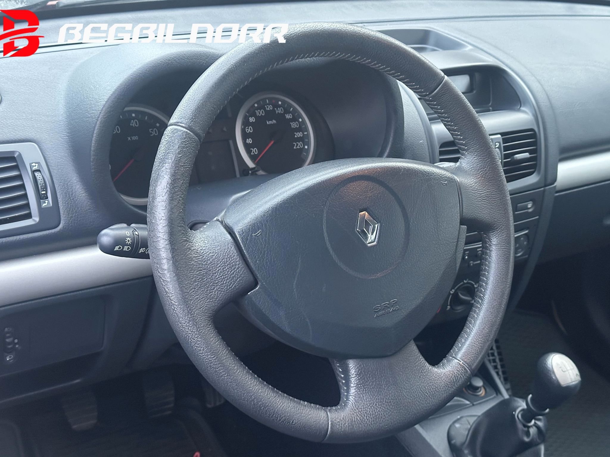 Renault Clio 5-door Hatchback 1.2 Manual, 75hp, 2005