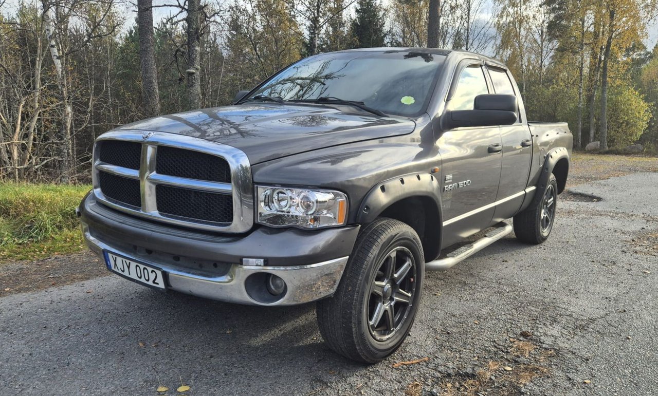 Dodge Ram 1500 Quad Cab 5.7 V8 HEMI 4x4 Automatisk, 349hk, 2004