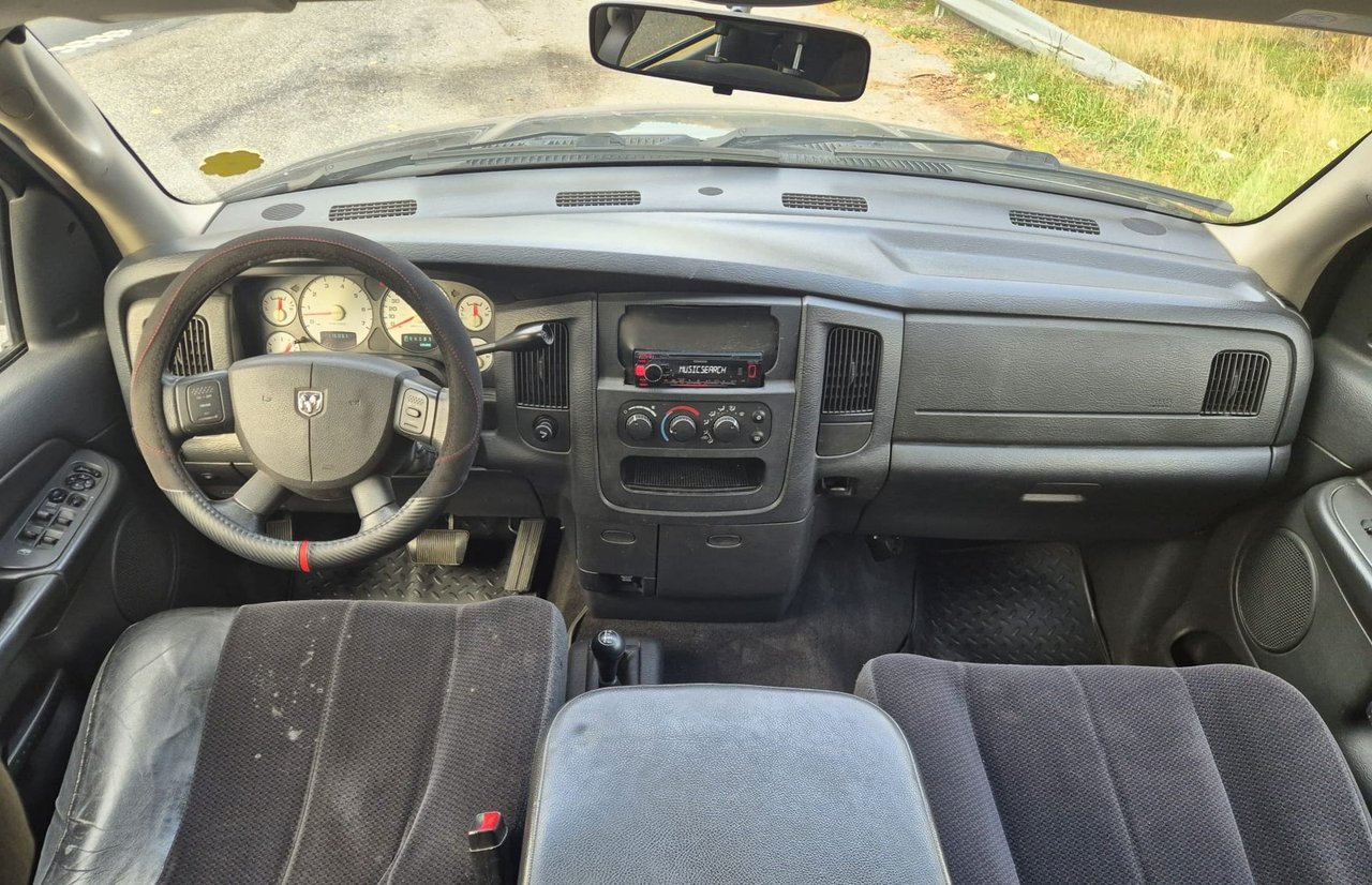 Dodge Ram 1500 Quad Cab 5.7 V8 HEMI 4x4 Automatisk, 349hk, 2004
