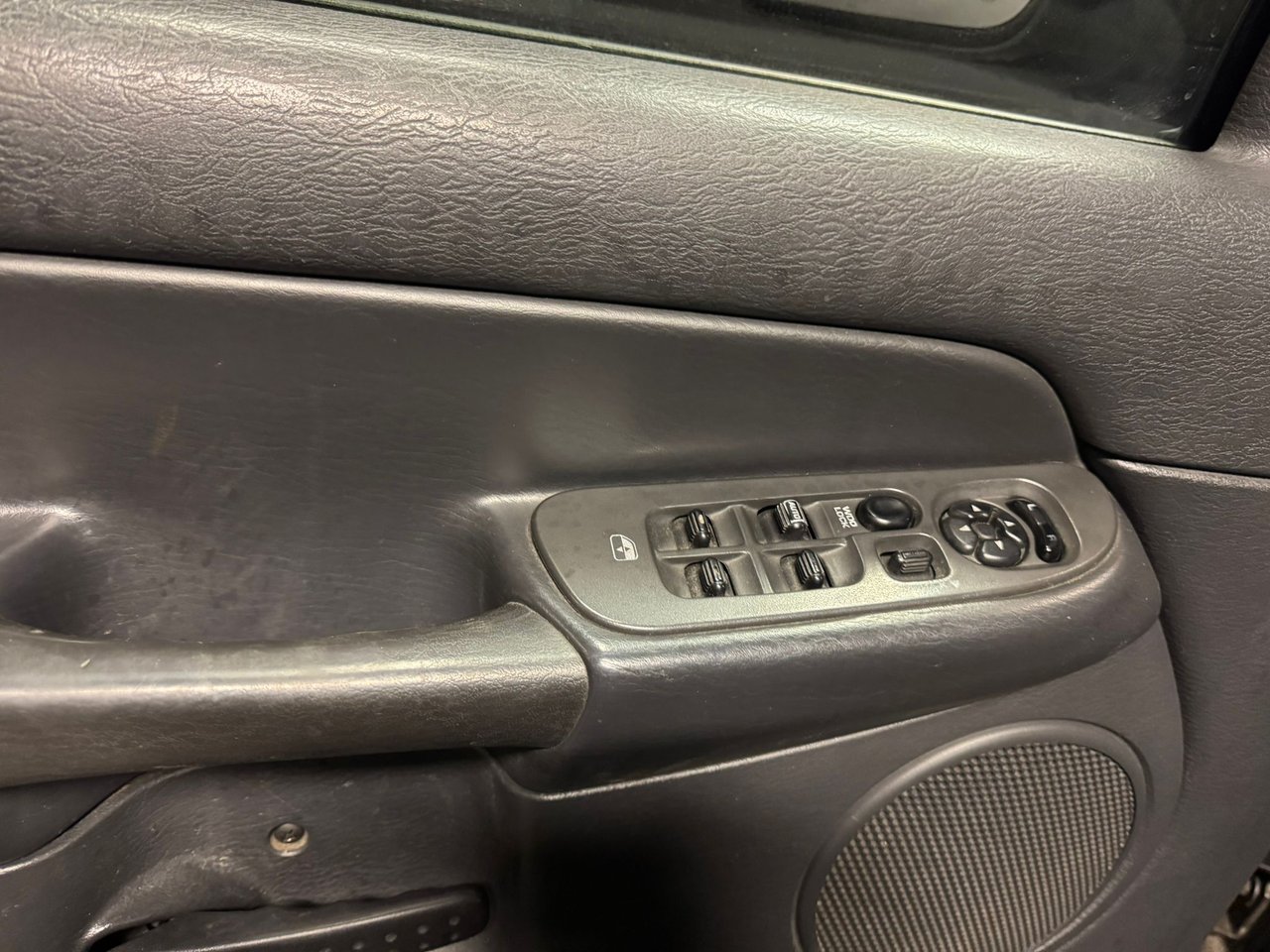 Dodge Ram 1500 Quad Cab 5.7 V8 HEMI 4x4 Automatisk, 349hk, 2004