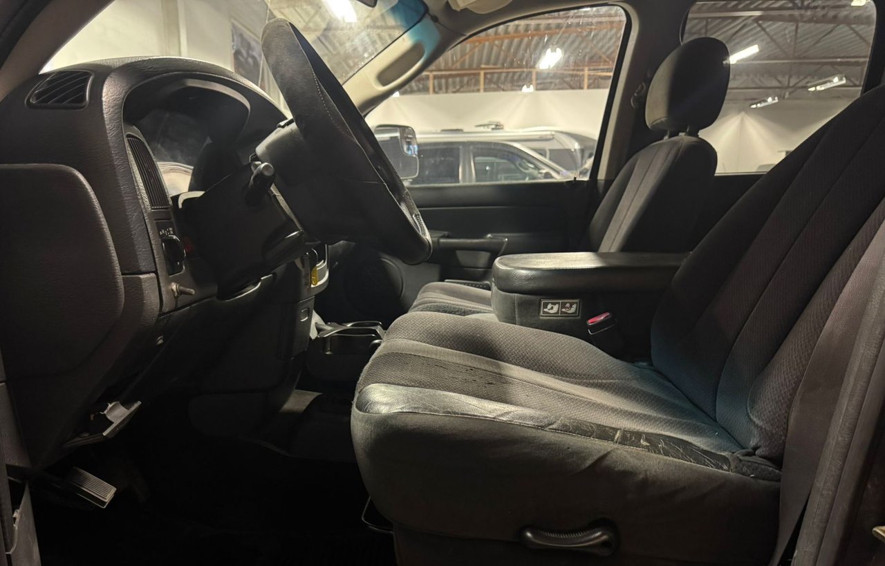 Dodge Ram 1500 Quad Cab 5.7 V8 HEMI 4x4 Automatisk, 349hk, 2004