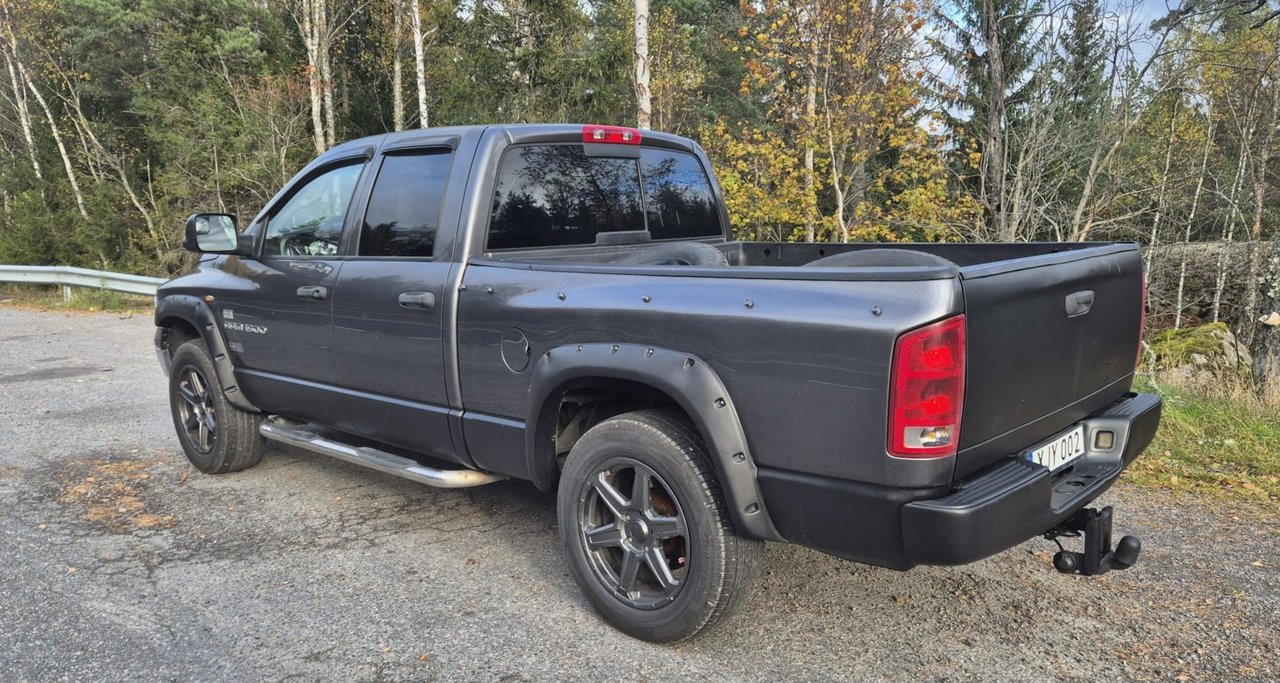 Dodge Ram 1500 Quad Cab 5.7 V8 HEMI 4x4 Automatisk, 349hk, 2004