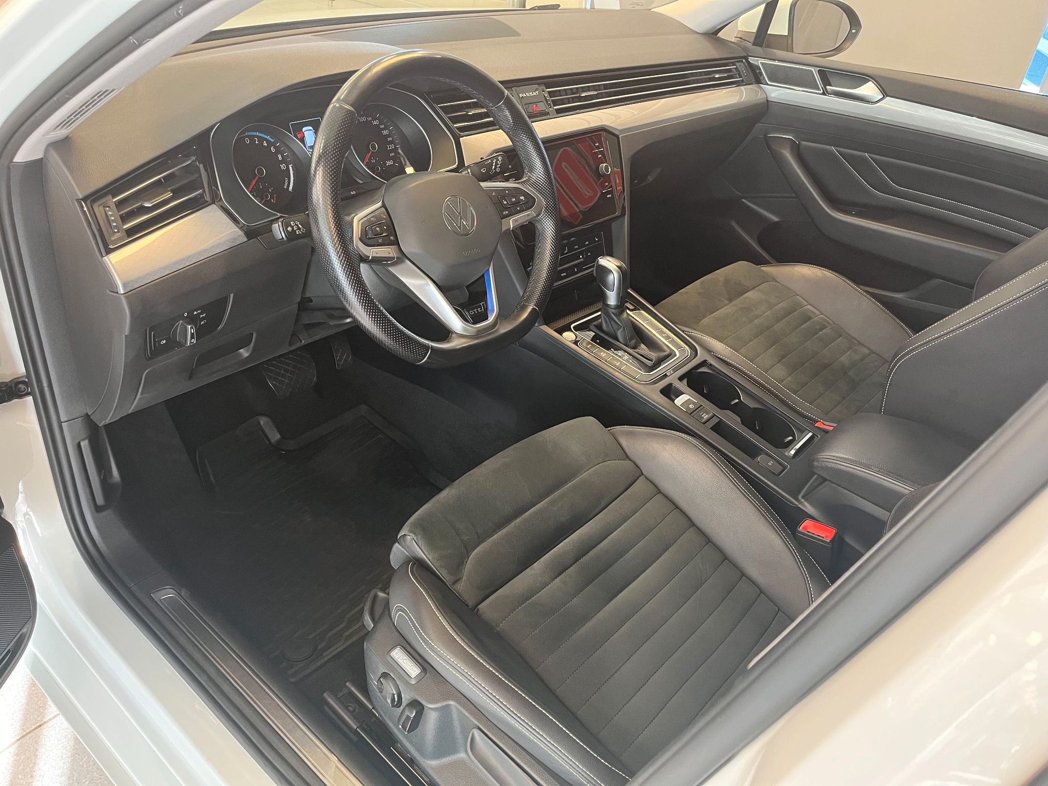 Volkswagen Passat Variant GTE 1.4 TSI ACT OPF DSG Sequential, 218hp, 2022