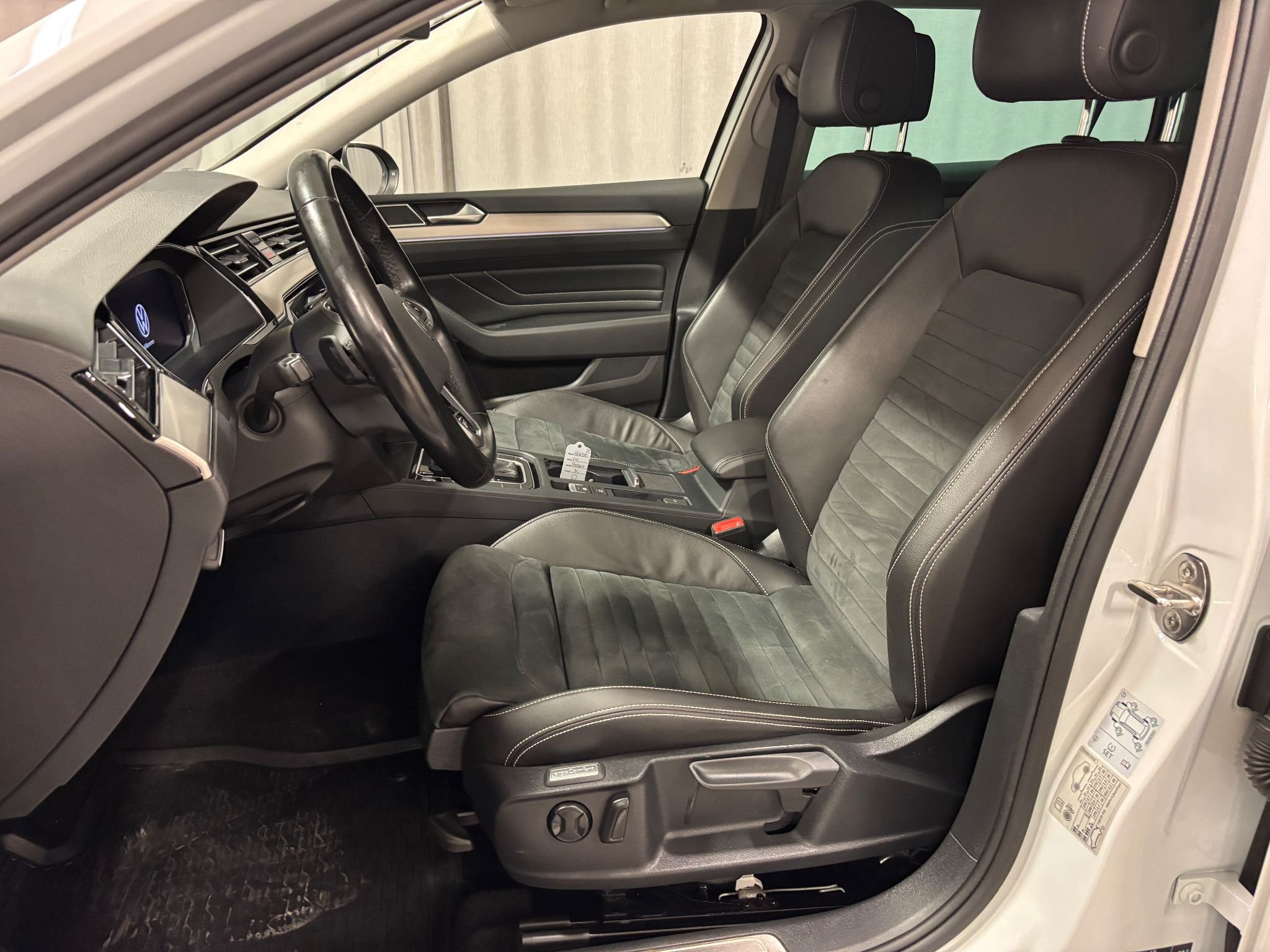 Volkswagen Passat Stasjonsvogn 2.0 TDI DPF SCR 4Motion DSG sekvensiell, 7-trinn, 200ps, 2022