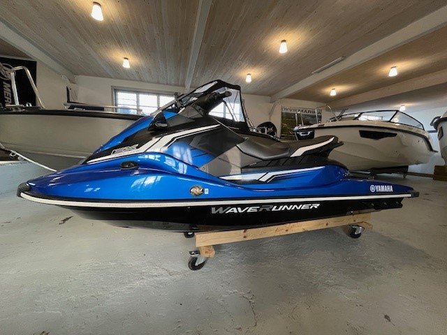 Yamaha Waverunner EX Deluxe 2...