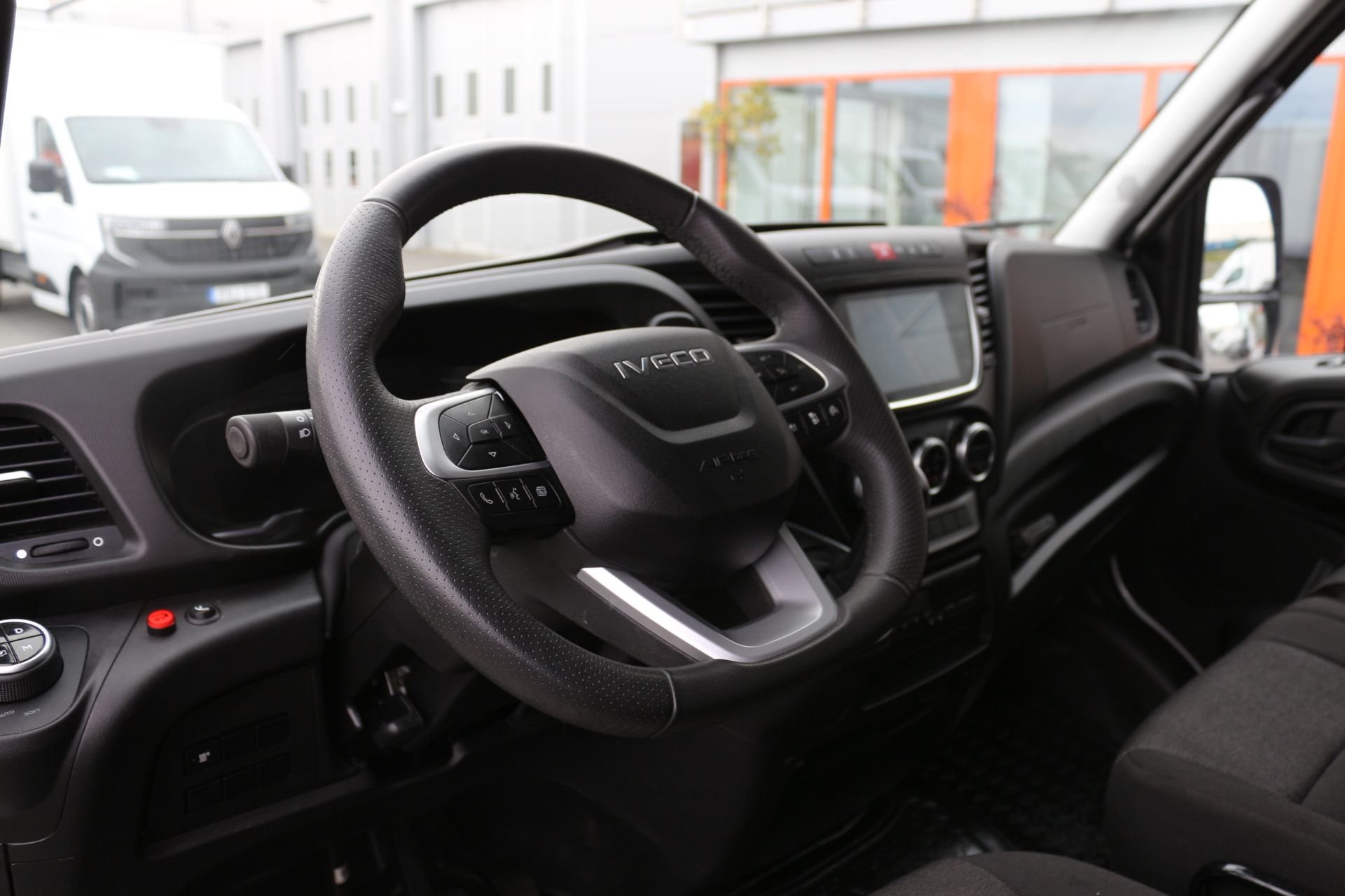 Iveco Daily 72-180 Chassis Cab 3.0 JTD Hi-Matic, 176hp, 2025