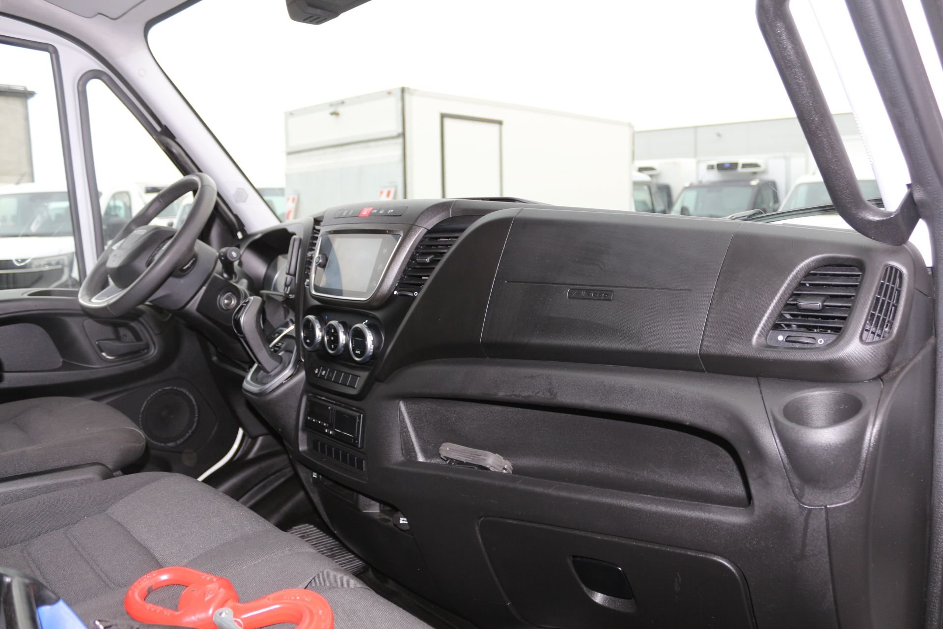 Iveco Daily 72-180 Chassis Cab 3.0 JTD Hi-Matic, 176hp, 2025