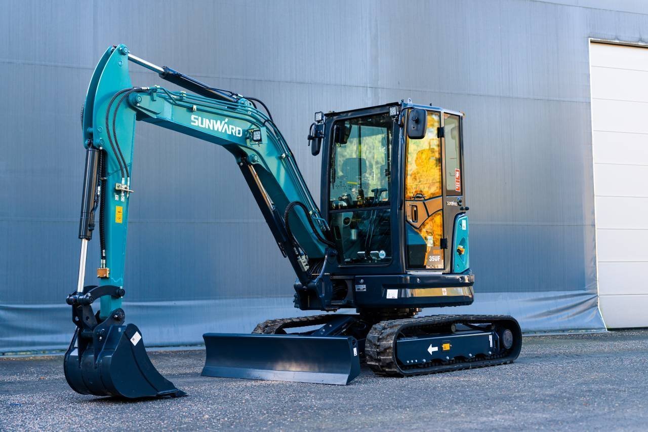 Sunward SWE35UF Minigrävare /...
