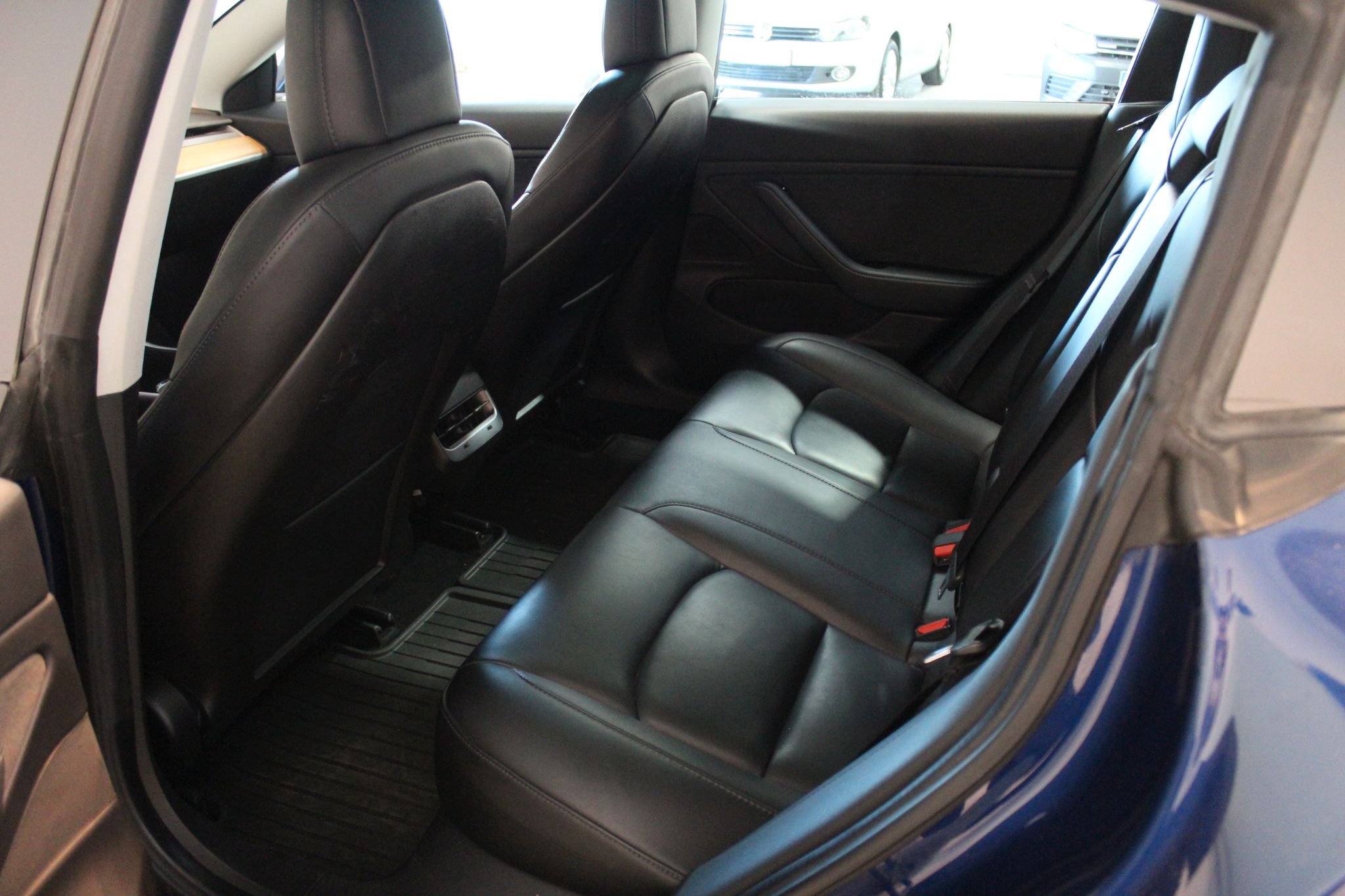 Tesla Model 3 Long Range, 287ps, 2019