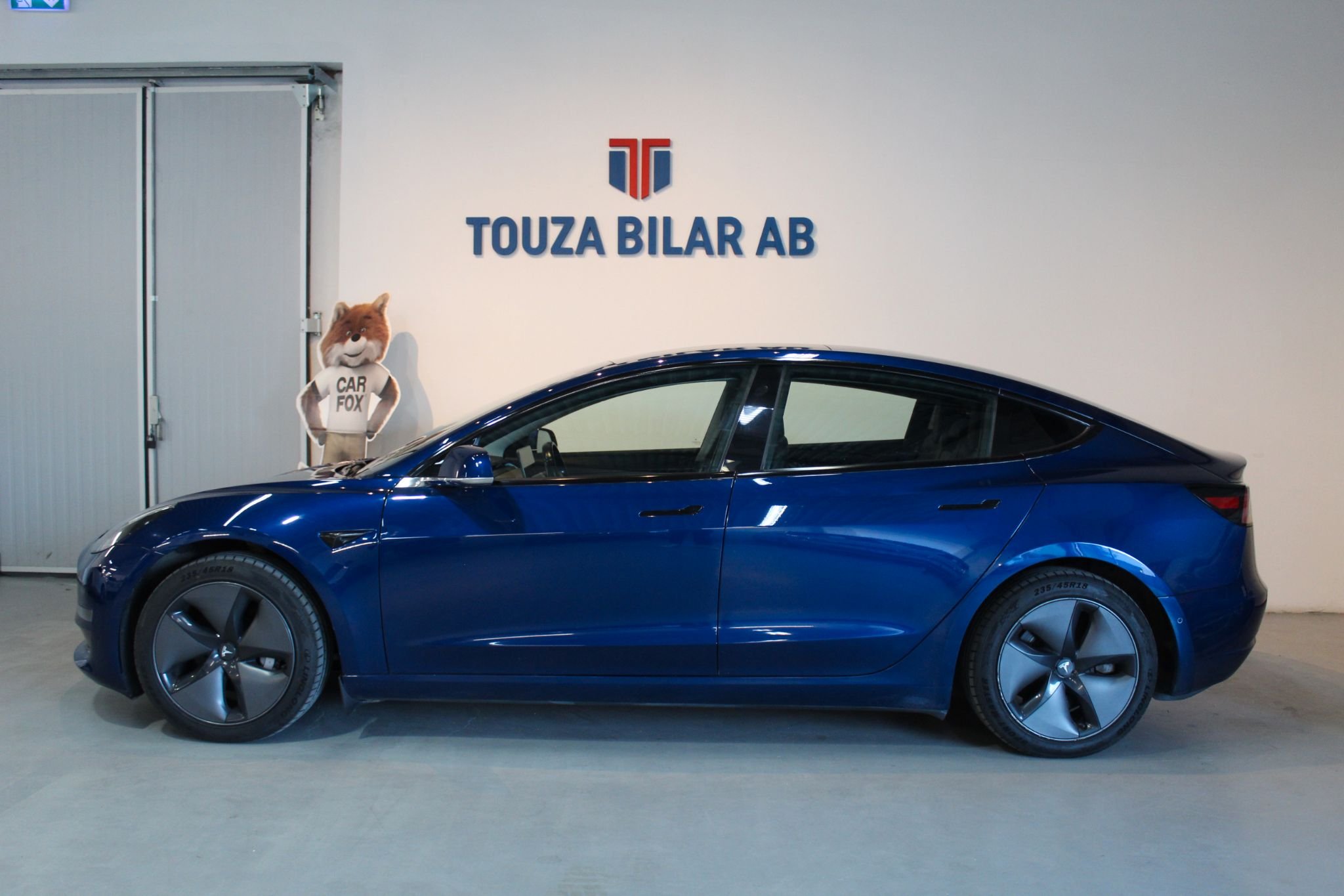 Tesla Model 3 Long Range, 287ps, 2019