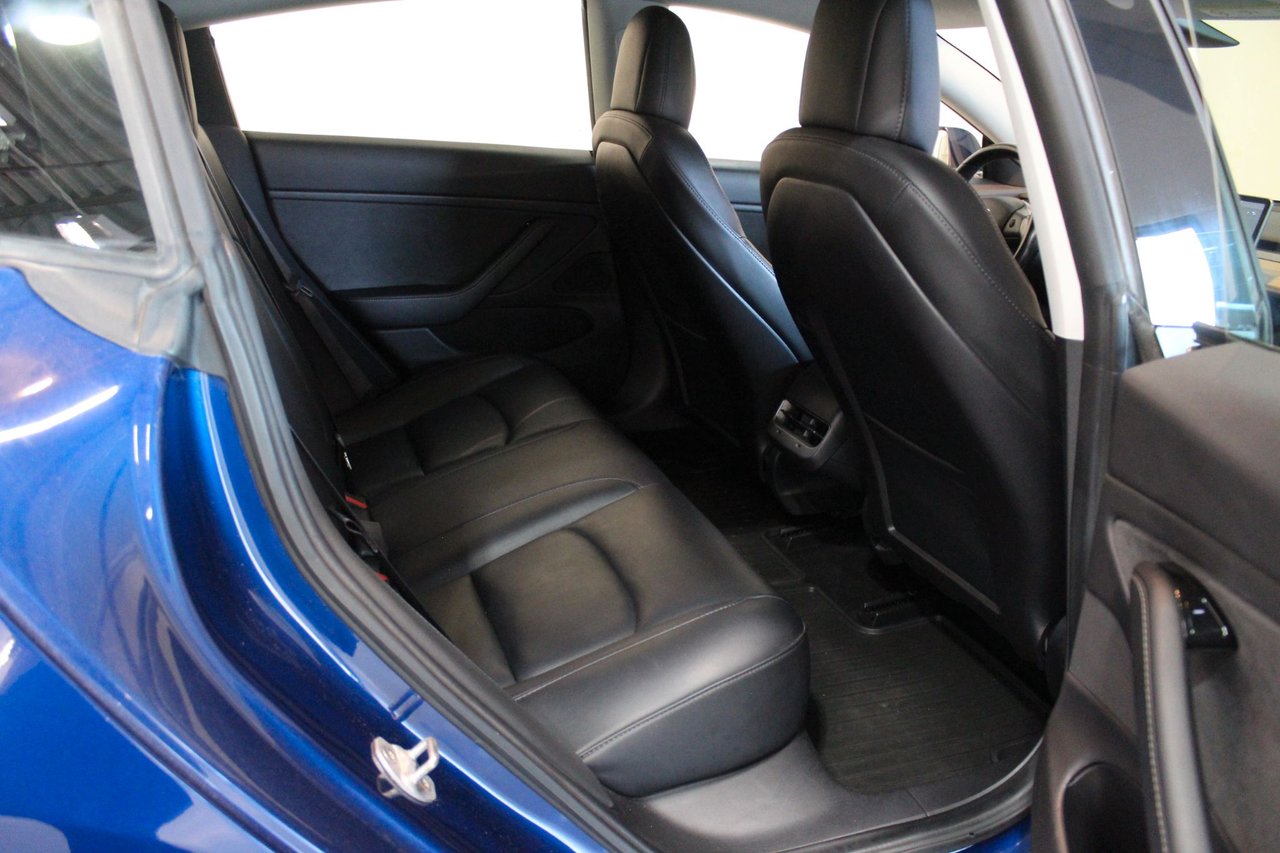 Tesla Model 3 Long Range, 287ps, 2019