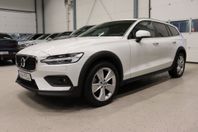 Volvo V60 Cross Country B4 AWD Momentum H/K Drag Blis 197hk