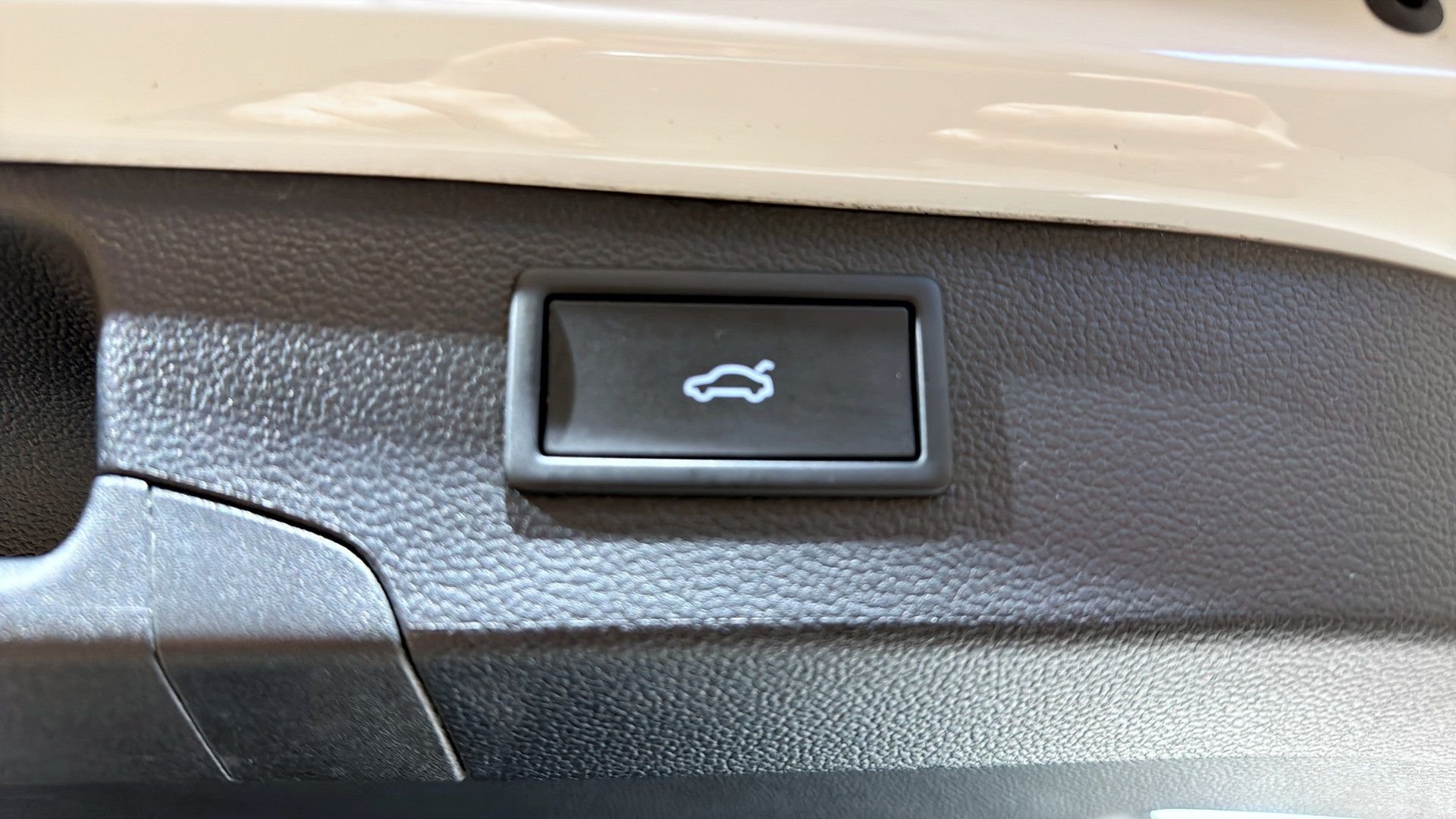 Volkswagen Passat Sportscombi 2.0 TDI DPF SCR 4Motion DSG Sekventiell, 193hk, 2025