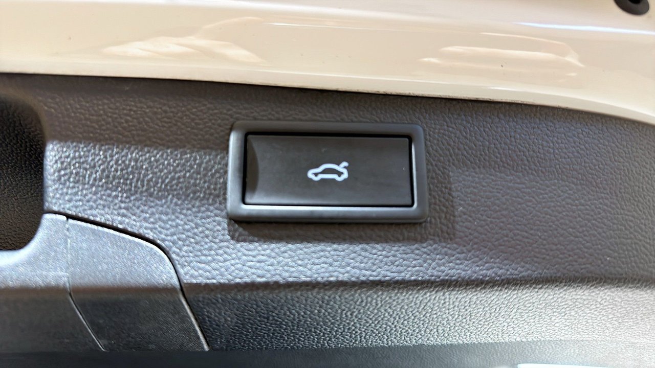 Volkswagen Passat Sportscombi 2.0 TDI DPF SCR 4Motion DSG Sekventiell, 193hk, 2025