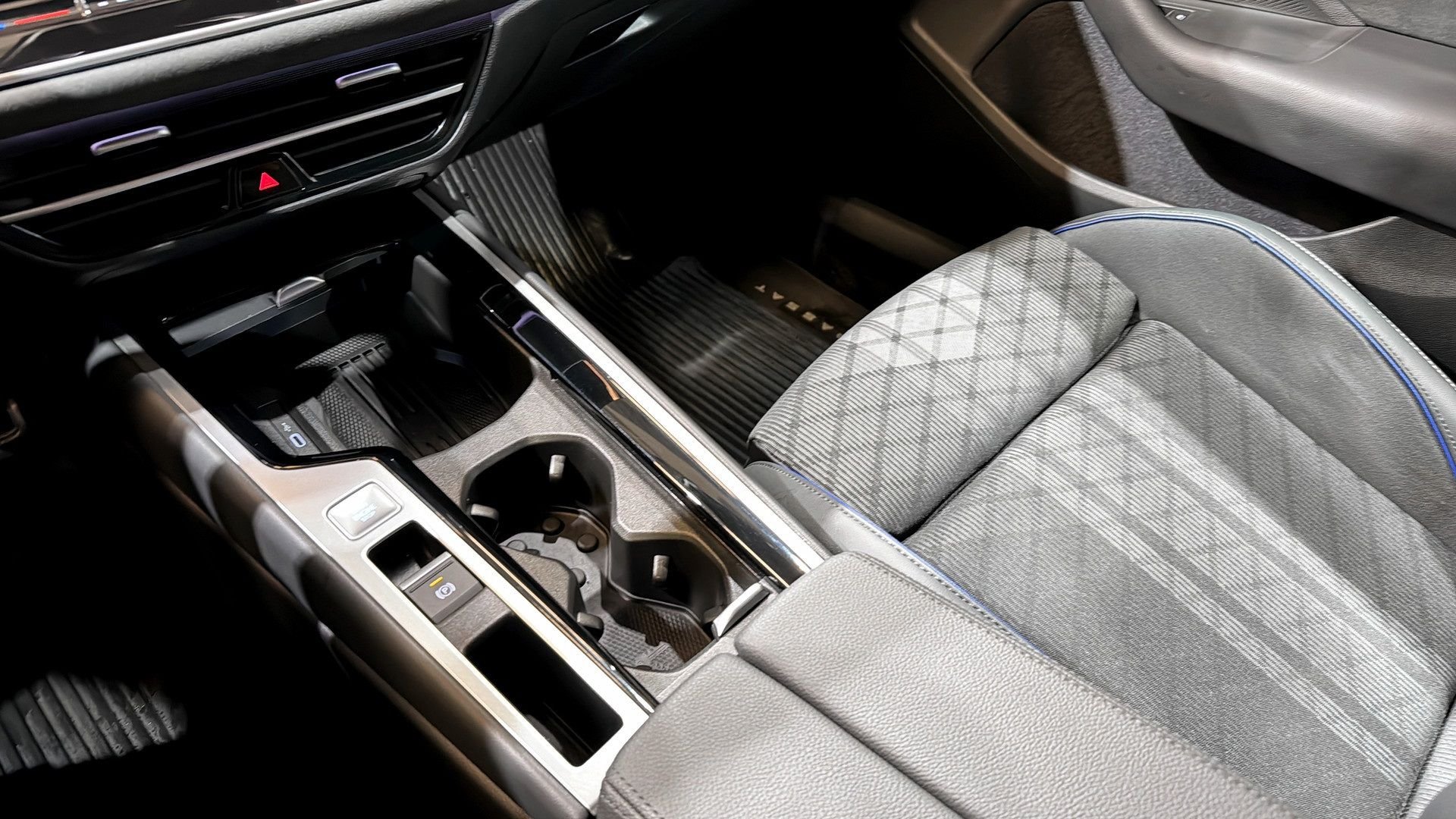 Volkswagen Passat Sportscombi 2.0 TDI DPF SCR 4Motion DSG Sekventiell, 193hk, 2025