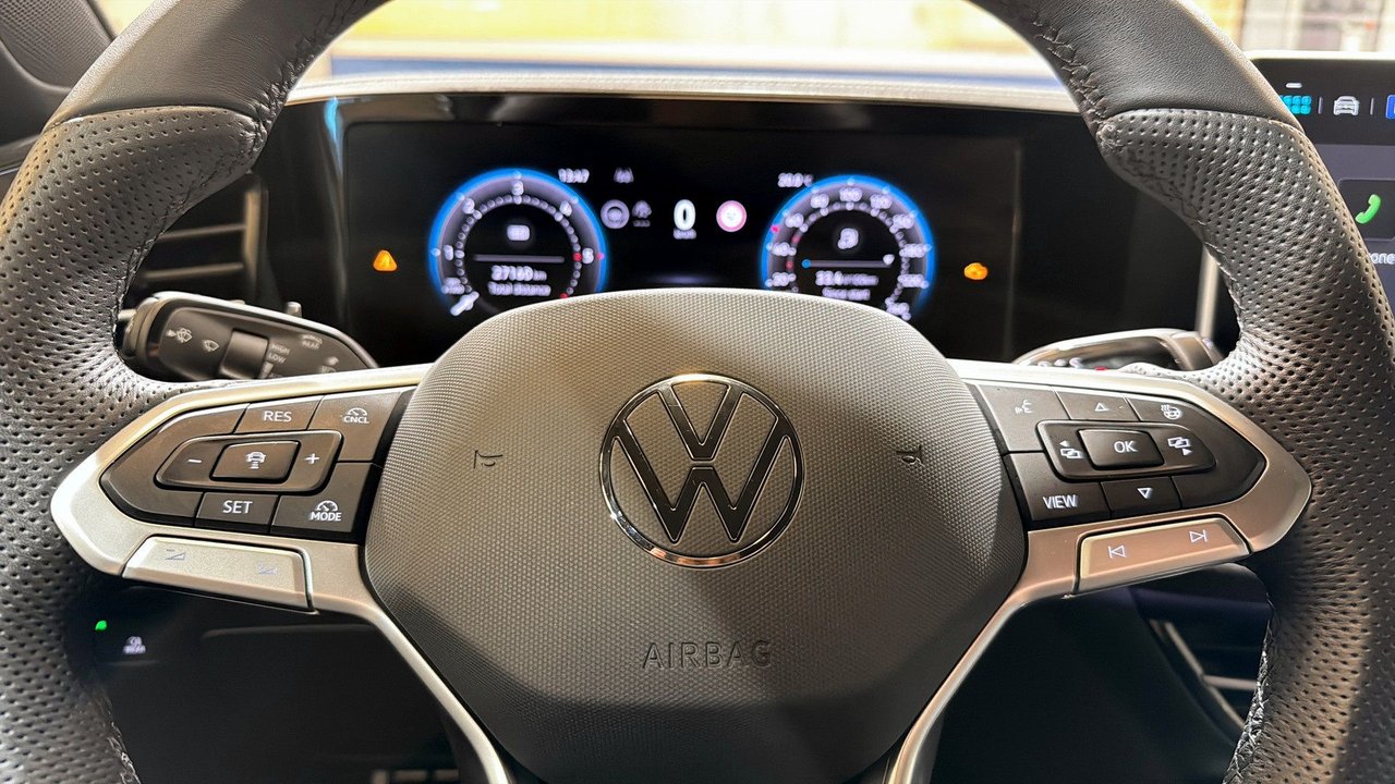 Volkswagen Passat Sportscombi 2.0 TDI DPF SCR 4Motion DSG Sekventiell, 193hk, 2025