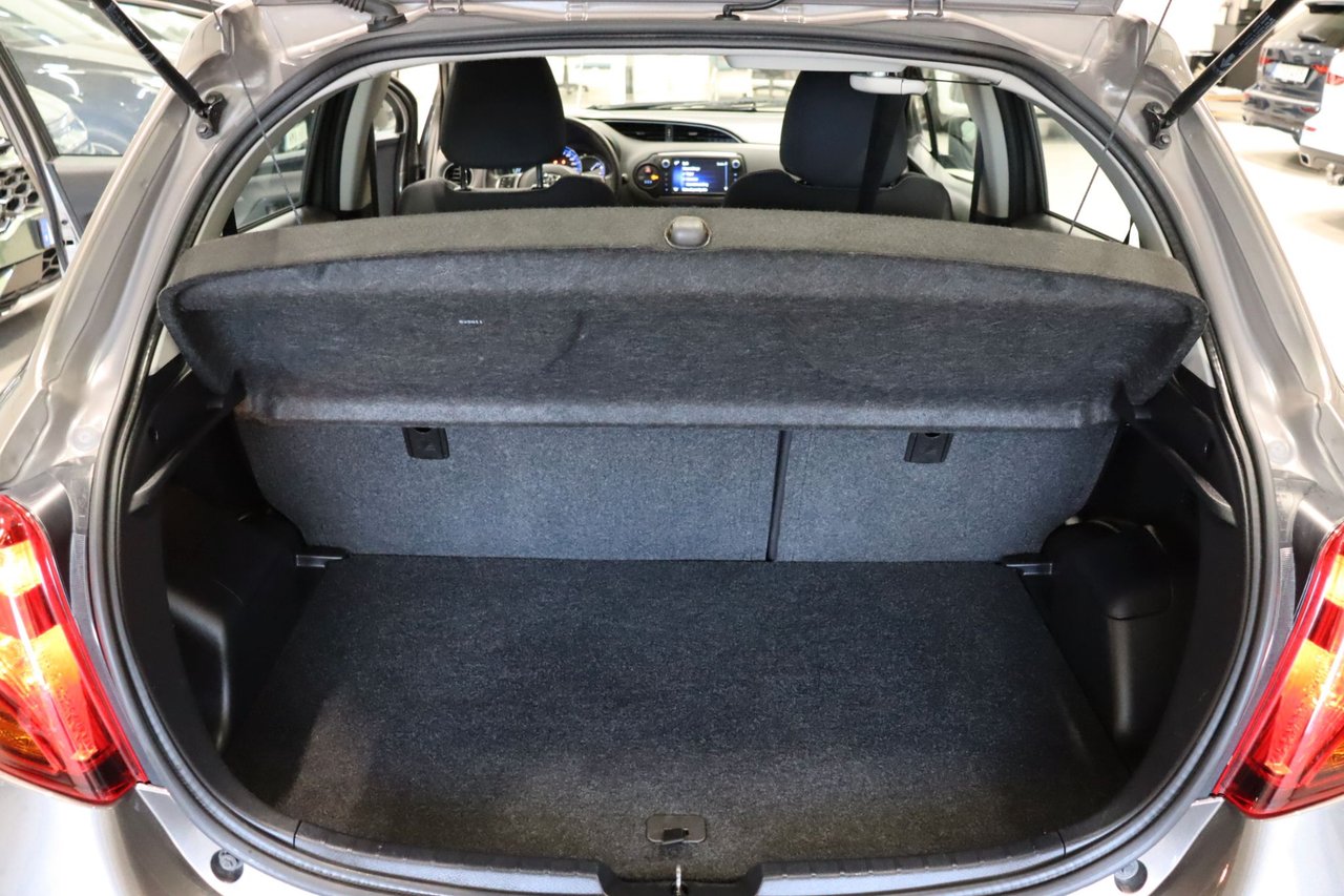 Toyota Yaris Hybrid e-CVT, 101hk, 2017