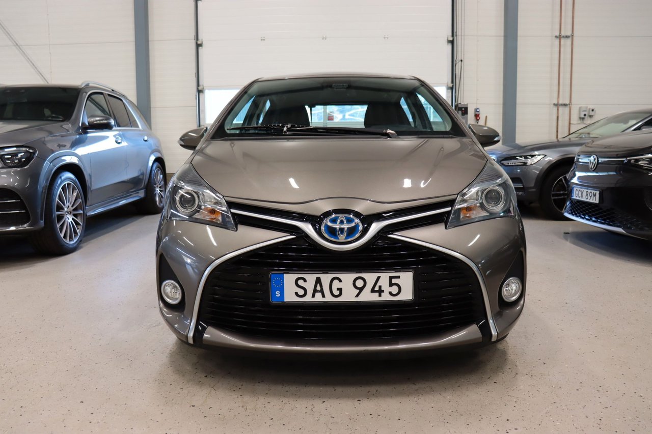 Toyota Yaris Hybrid e-CVT, 101hk, 2017