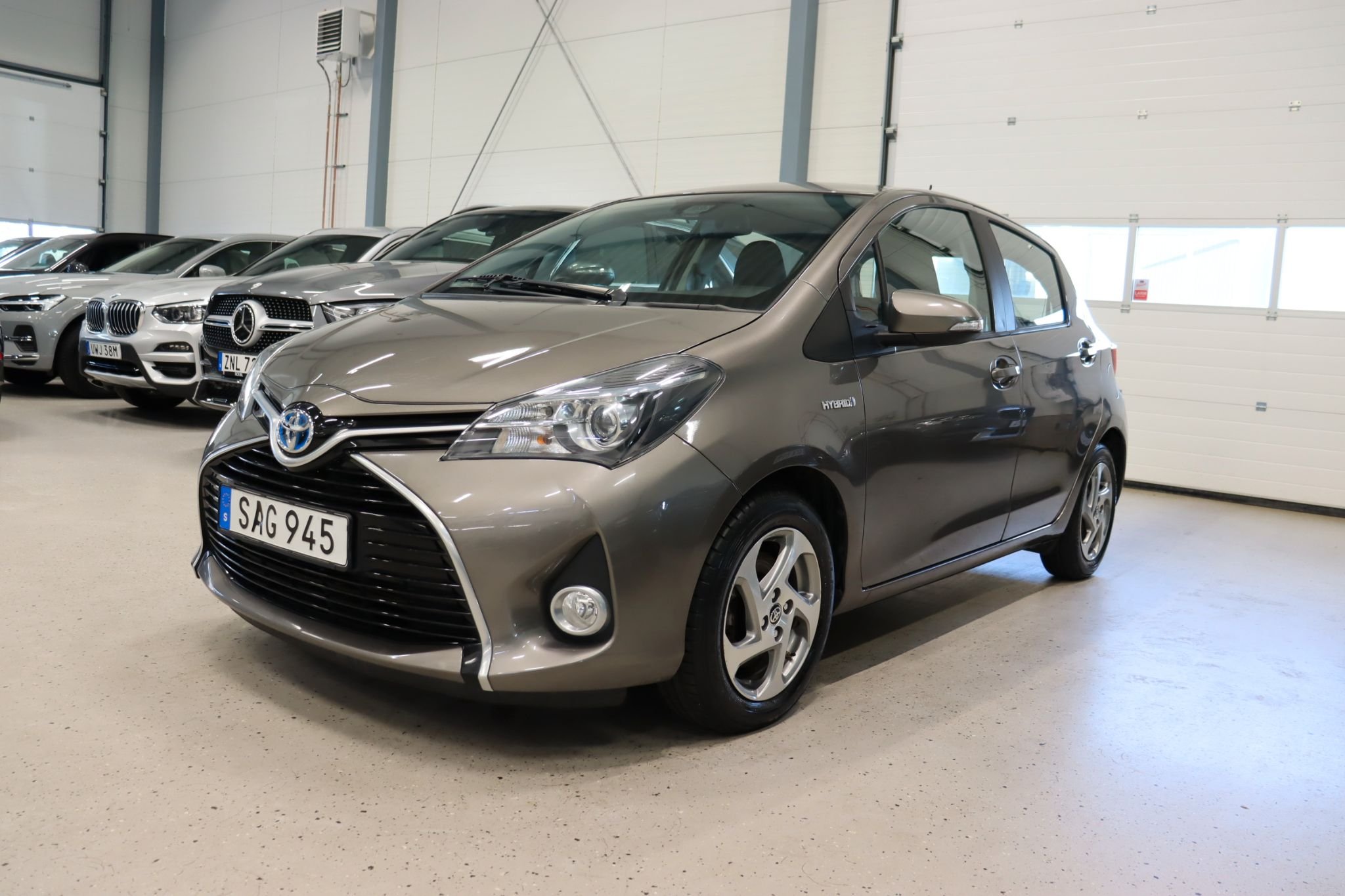 Toyota Yaris Hybrid e-CVT, 101hk, 2017