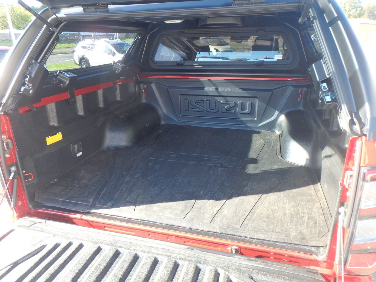 Isuzu D-Max Crew Cab 1.9 CNG 4WD Automatic, 163hp, 2024