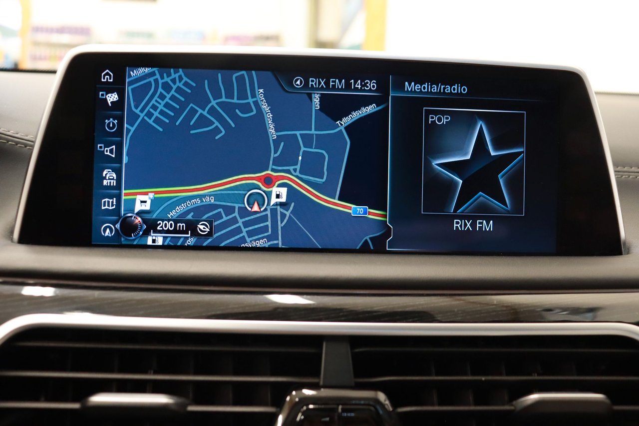 BMW 750Li xDrive Steptronic, 450hp, 2016