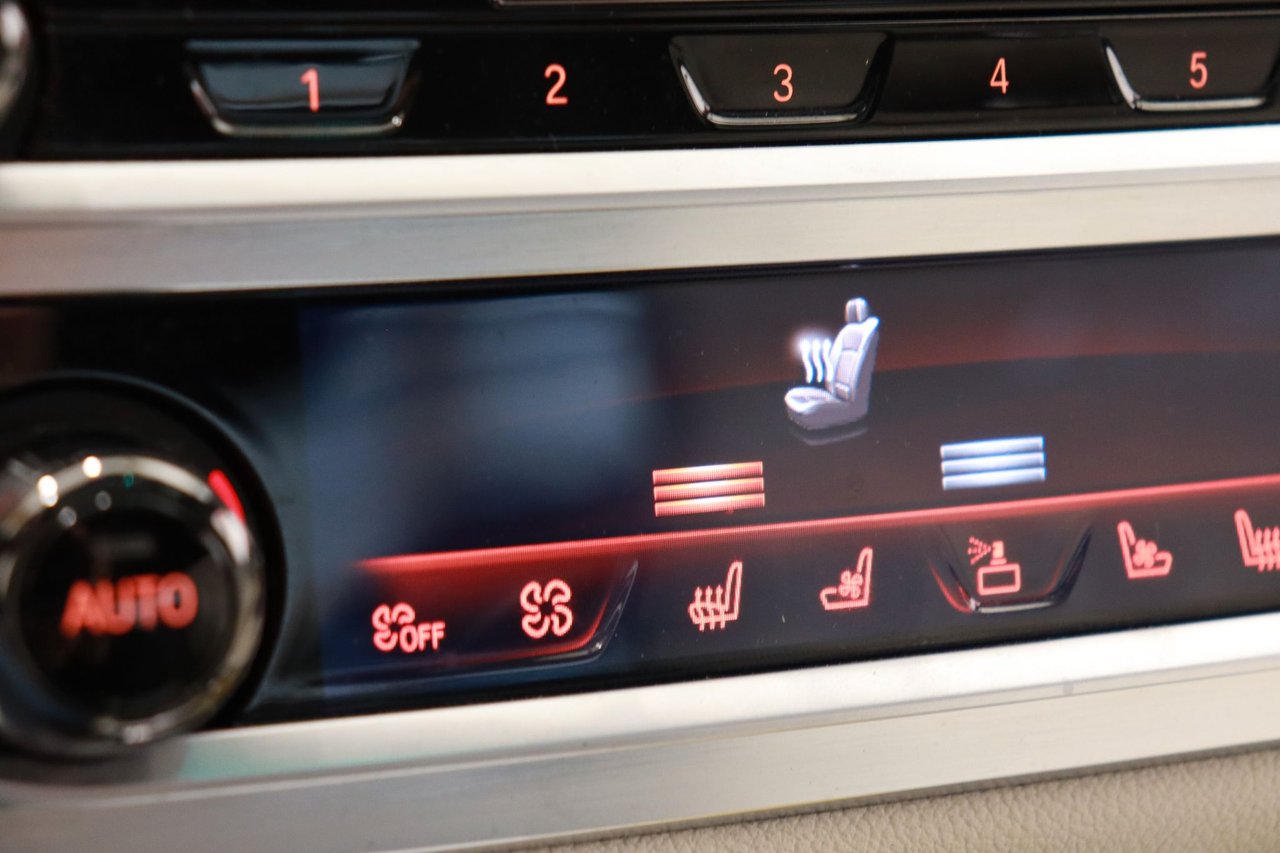 BMW 750Li xDrive Steptronic, 450hp, 2016