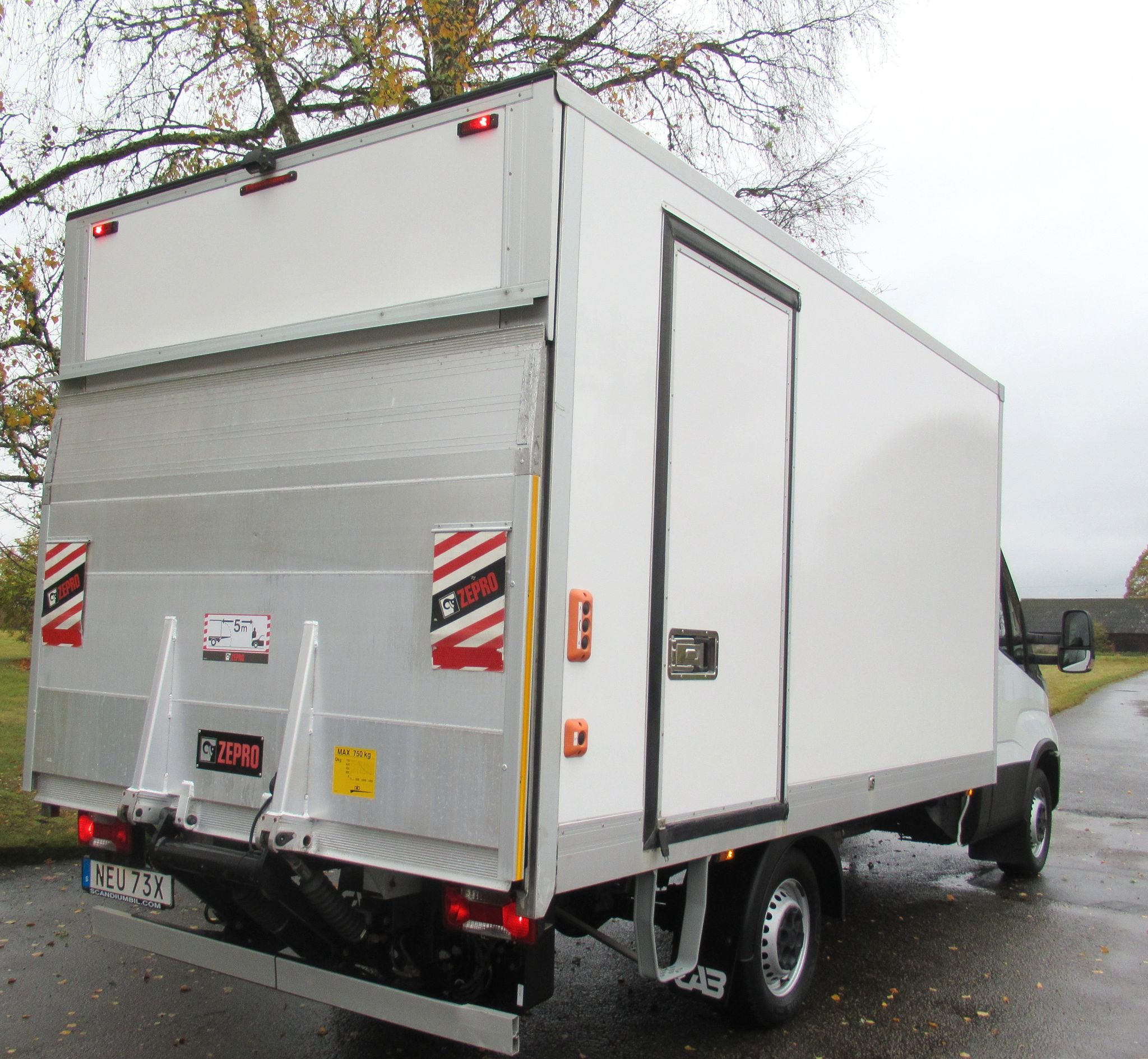 Iveco Daily 35-140 Karosseri Cab 2.3 JTD Hi-Matic, 8-trinn, 136hk, 2022