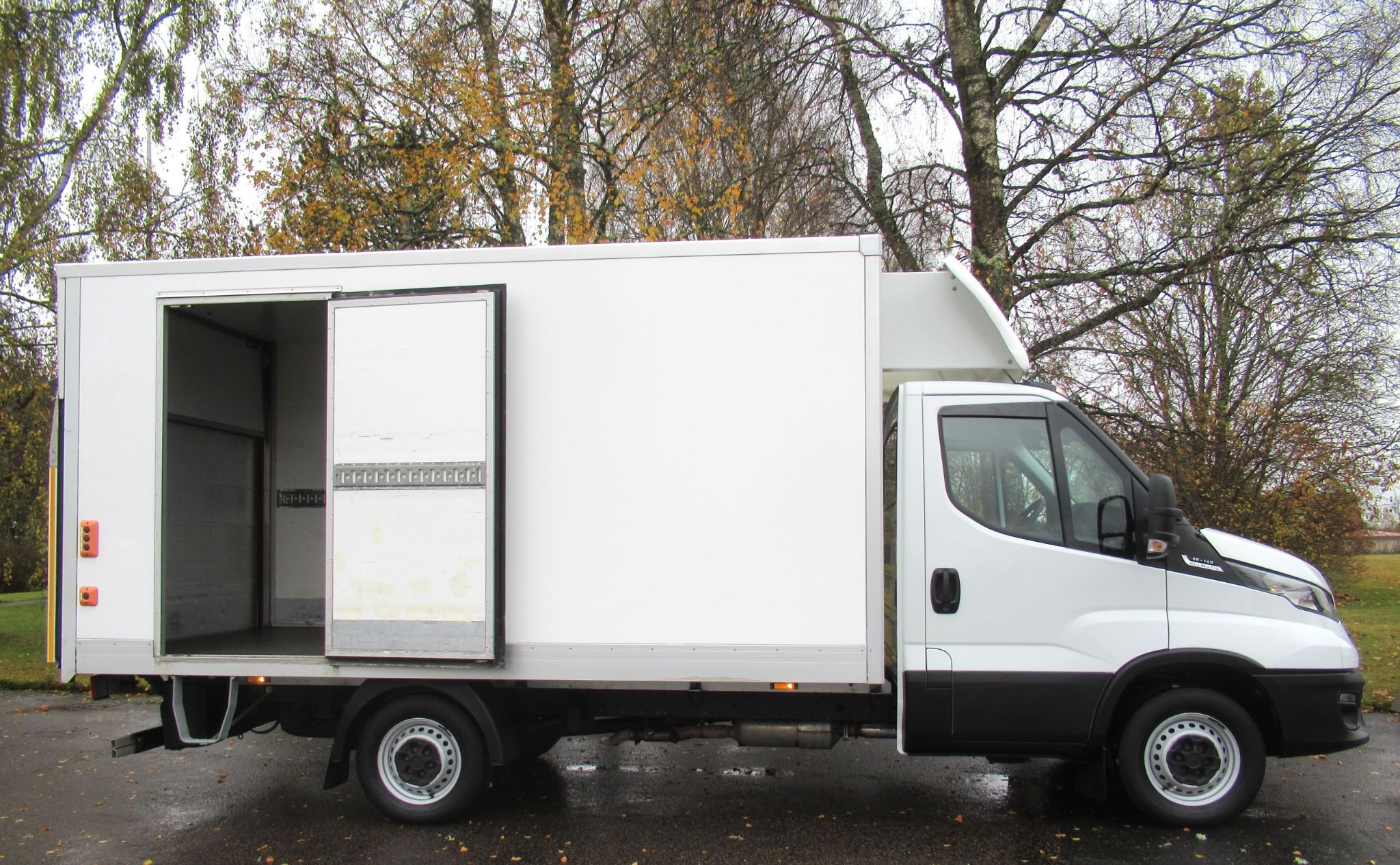 Iveco Daily 35-140 Karosseri Cab 2.3 JTD Hi-Matic, 8-trinn, 136hk, 2022