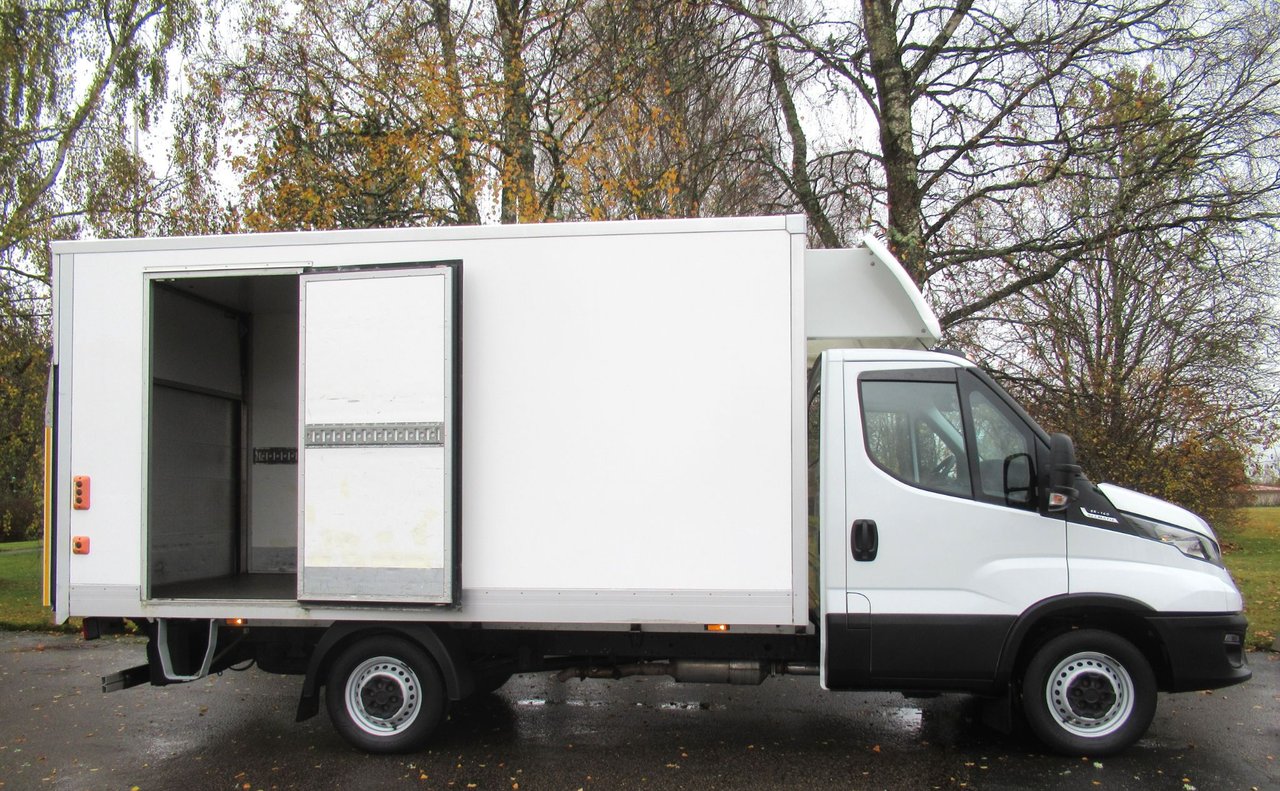 Iveco Daily 35-140 Karosseri Cab 2.3 JTD Hi-Matic, 8-trinn, 136hk, 2022