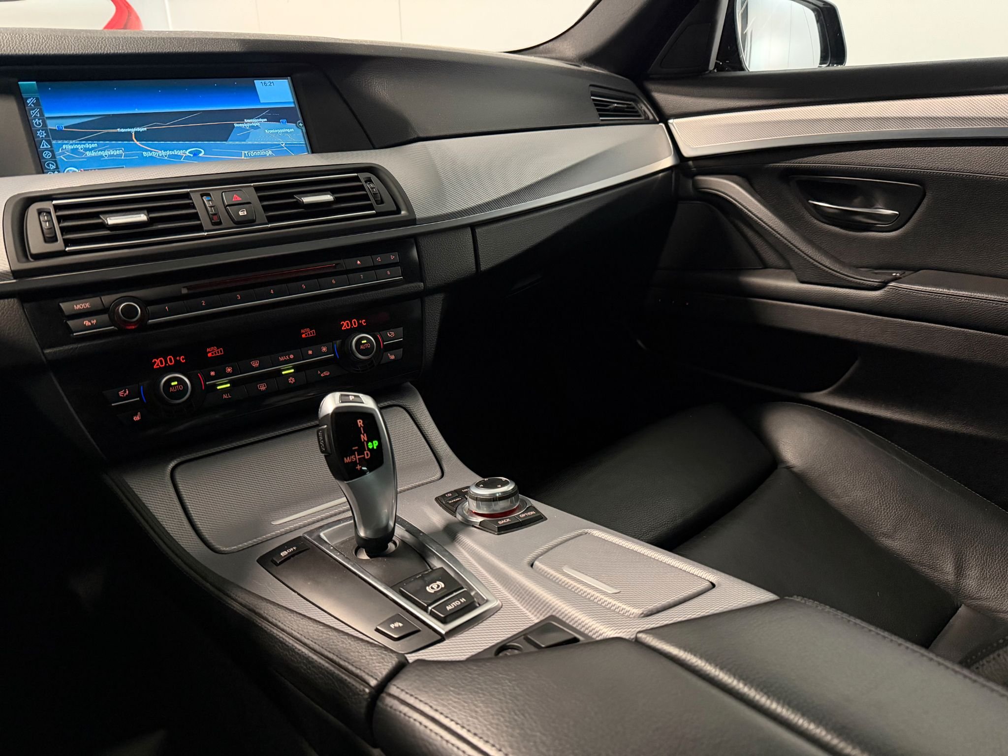 BMW 530d Sedan Steptronic, 8-trinn, 245ps, 2011