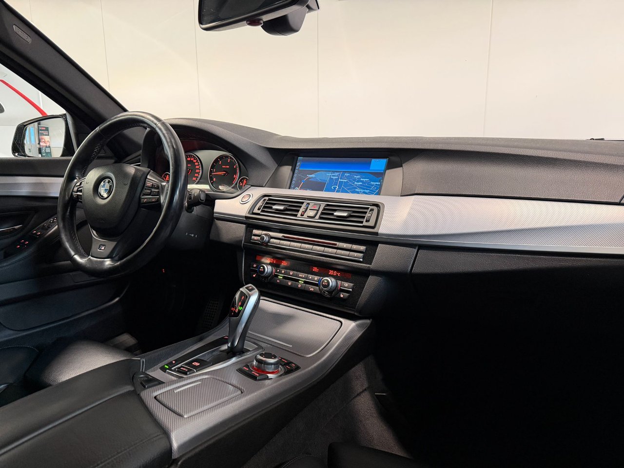 BMW 530d Sedan Steptronic, 8-trinn, 245ps, 2011