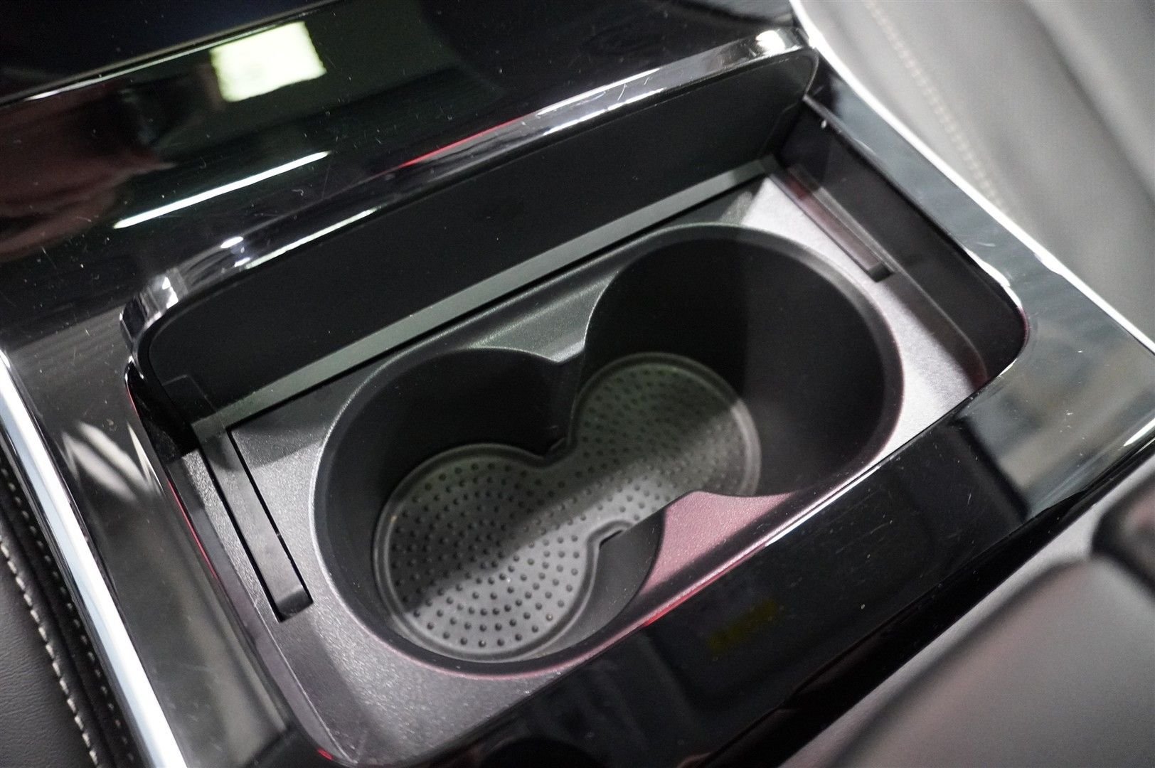 MG Marvel R Performance Automatisk, 288hk, 2022