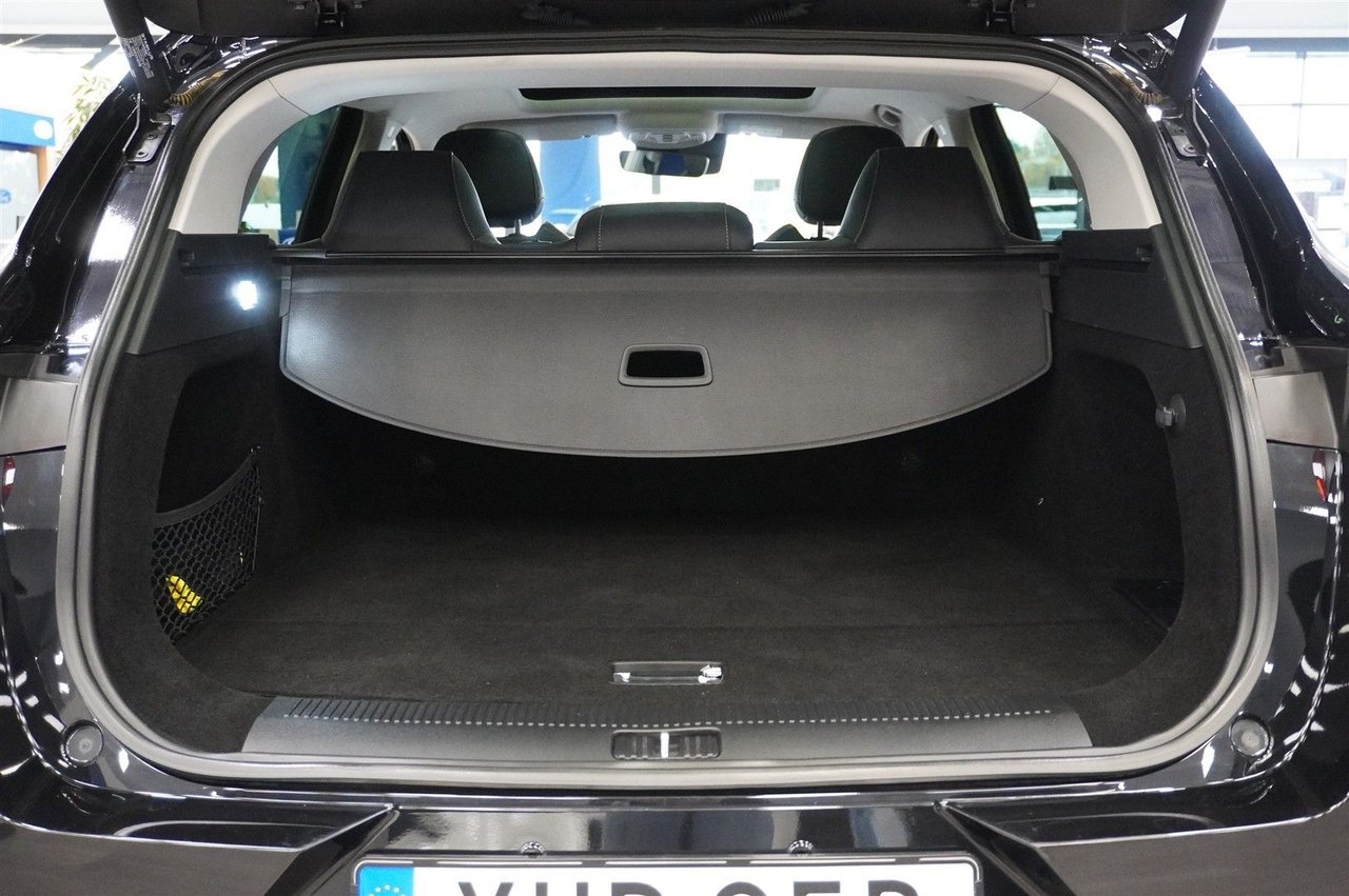 MG Marvel R Performance Automatisk, 288hk, 2022