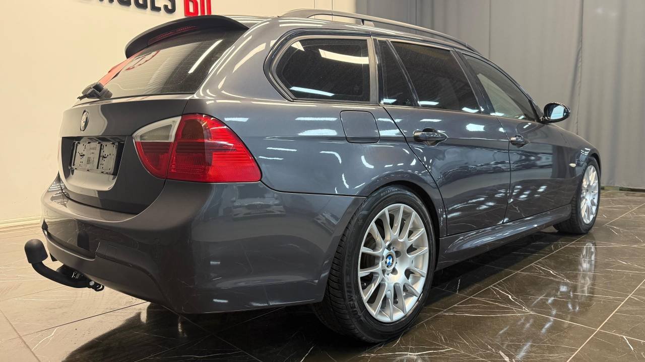 BMW 320i Touring Manuell, 6-trinn, 170ps, 2008