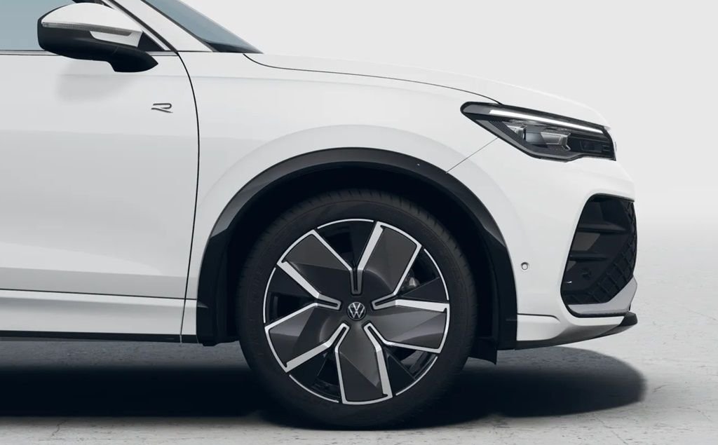 Volkswagen Tiguan eHybrid 1.5 TSI OPF DSG Sekventiell, 272hk, 2026