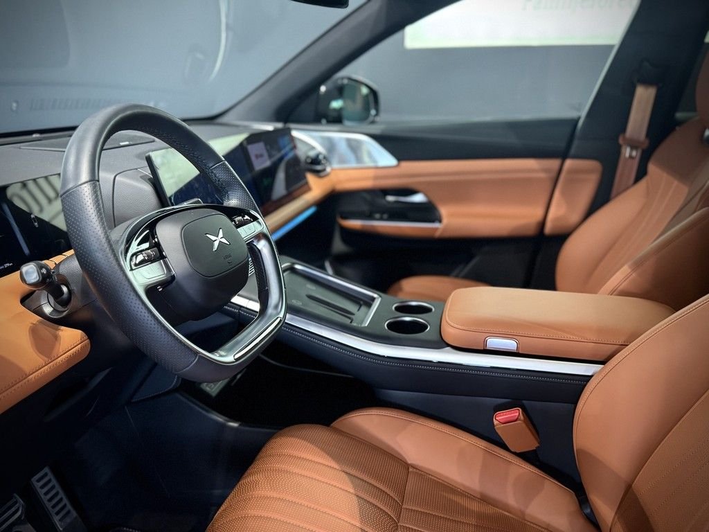 XPENG G9 Performance, 551hk, 2024