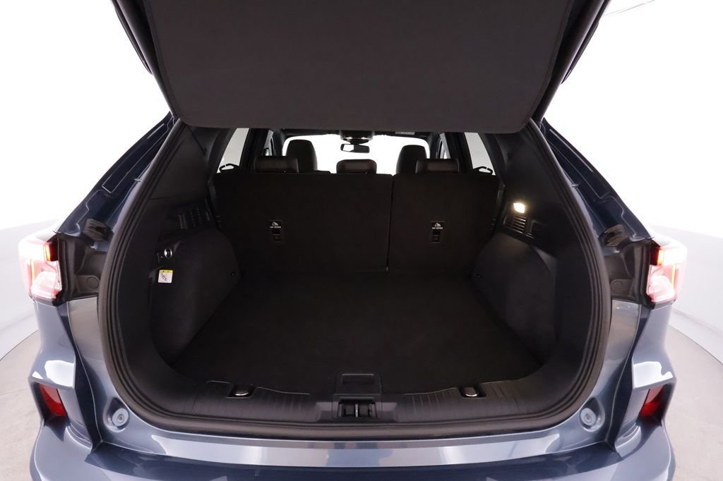 Ford Kuga Plug-In Hybrid E-CVT, 225hp, 2022