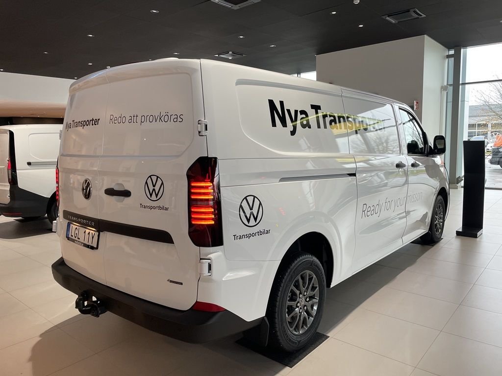 Volkswagen Transporter T7 4 M...