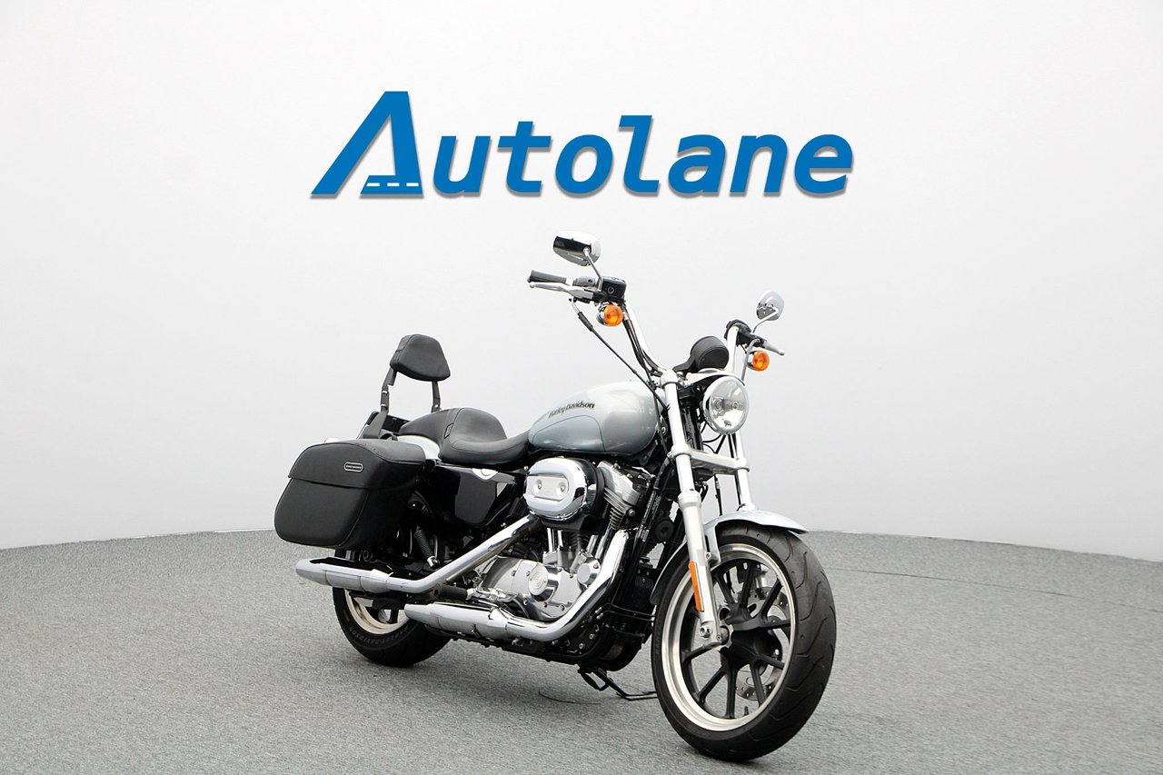 Harley-Davidson Sportster 883...