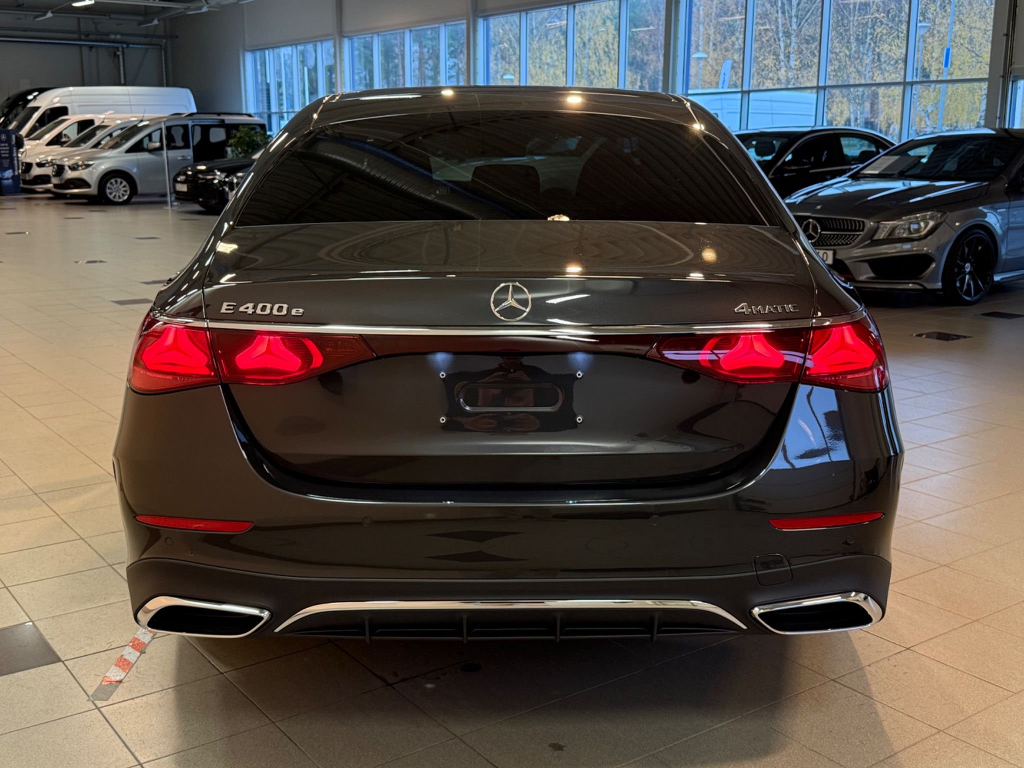 Mercedes-Benz E 400 e 4MATIC 9G-Tronic, 381hp, 2026