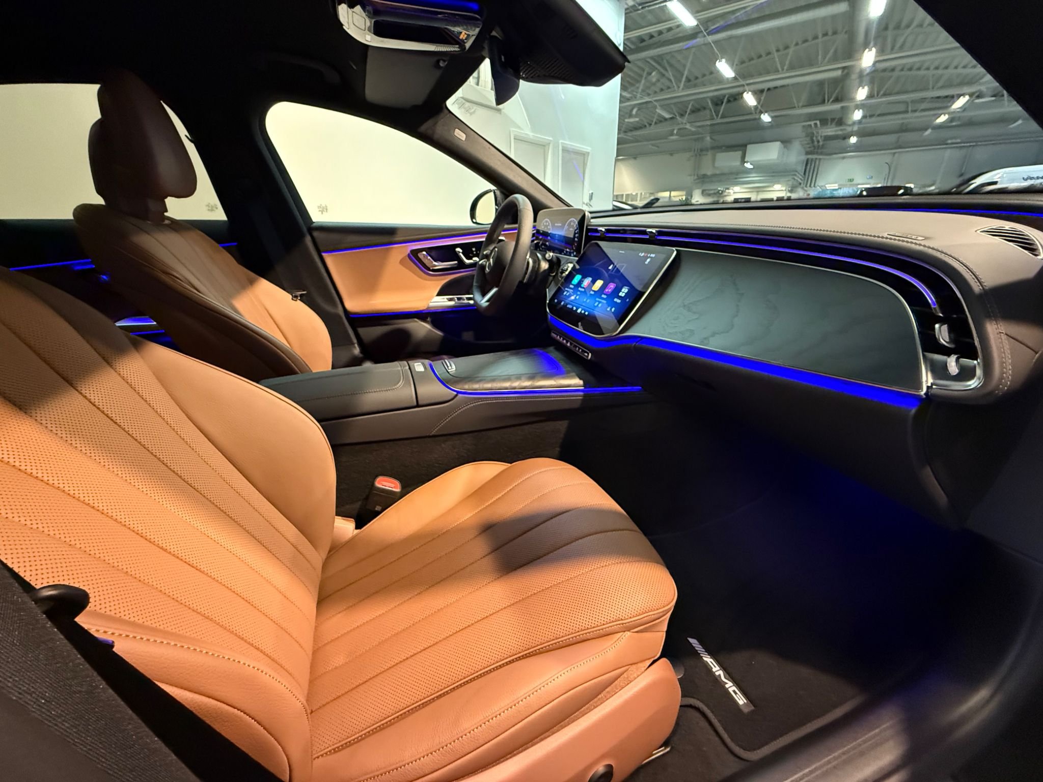 Mercedes-Benz E 400 e 4MATIC 9G-Tronic, 381hp, 2026