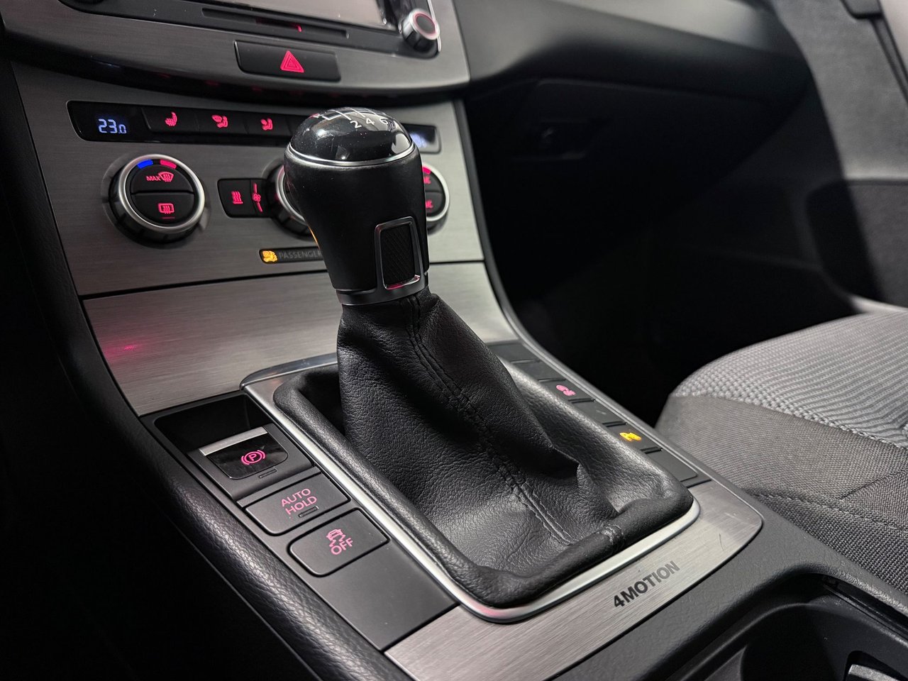 Volkswagen Passat Variant 2.0 TDI DPF BMT 4Motion Manual, 140hp, 2014