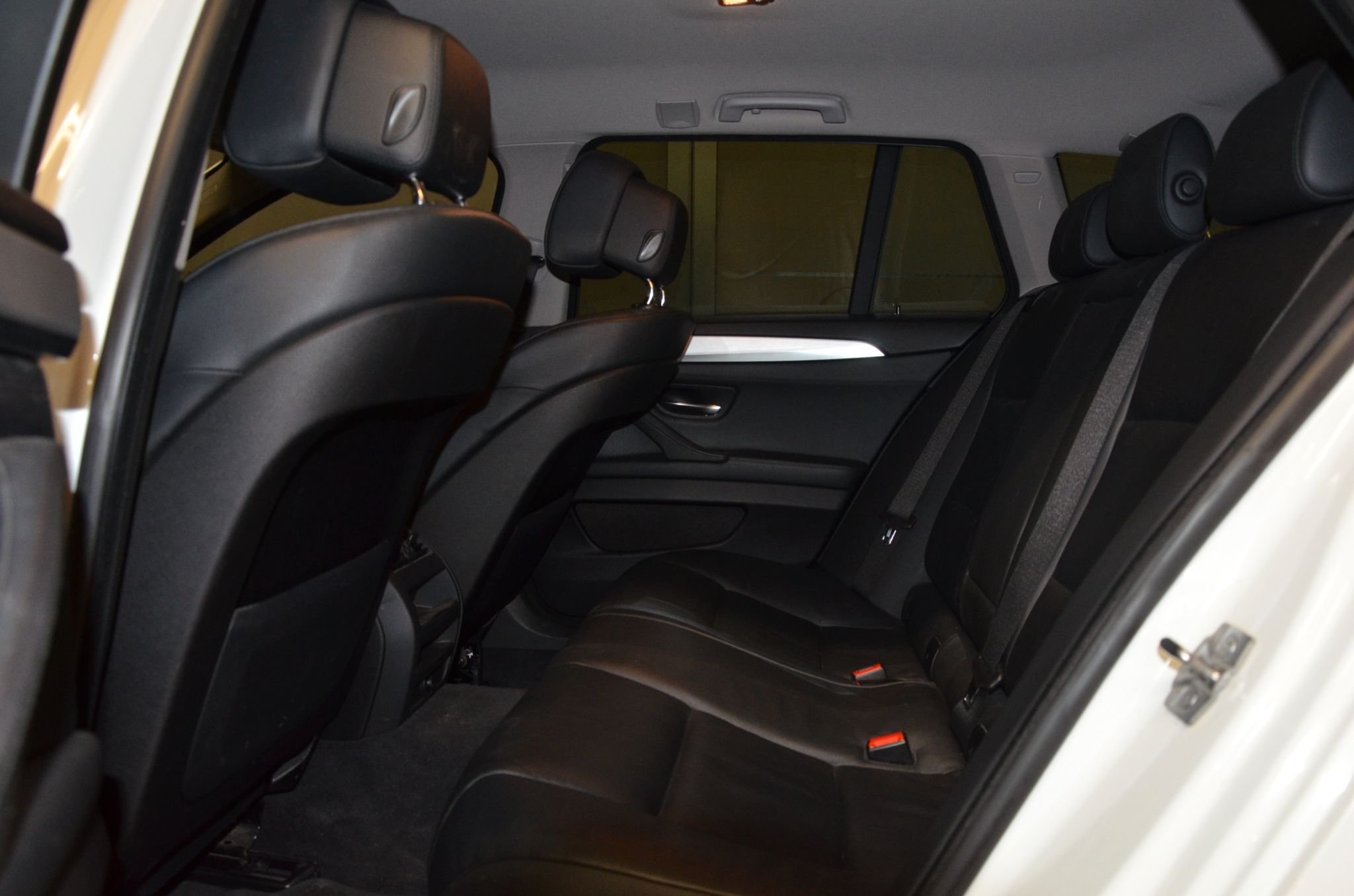 BMW 520d Touring Steptronic, 8-trinn, 184ps, 2011