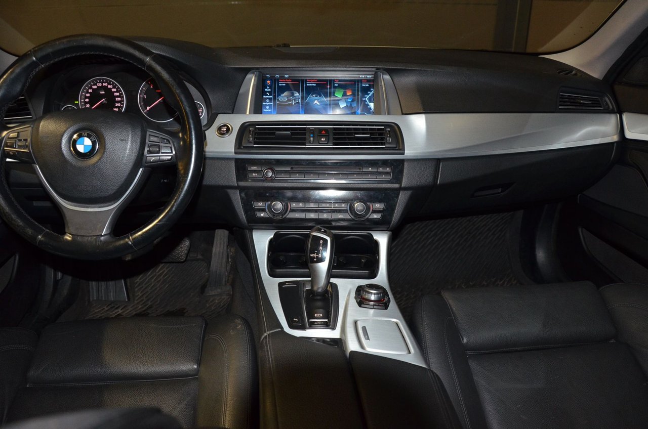 BMW 520d Touring Steptronic, 8-trinn, 184ps, 2011