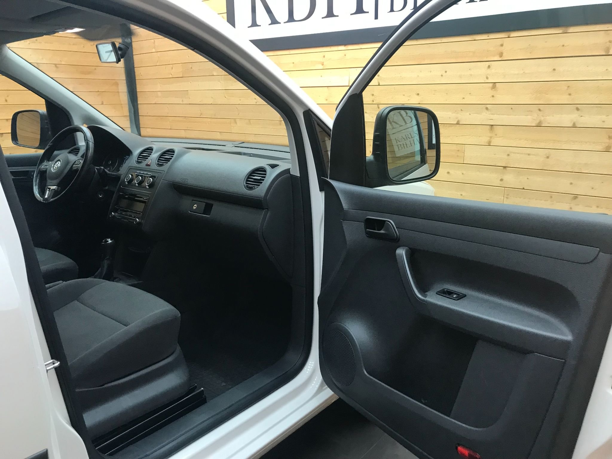 Volkswagen Caddy Varebil 1.6 TDI Manuell, 5-trinn, 75hk, 2015