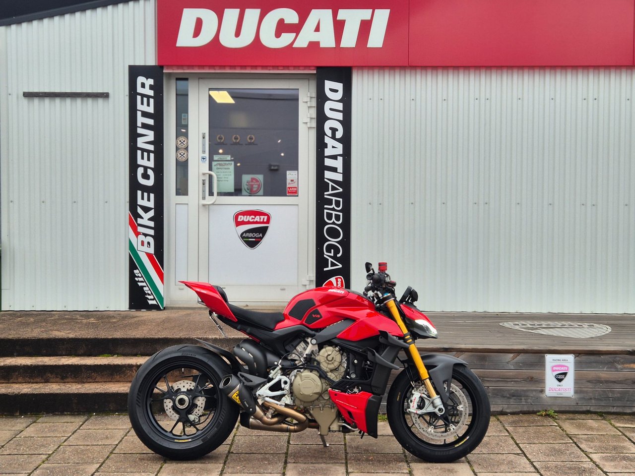 Ducati Streetfighter V4S *Ext...