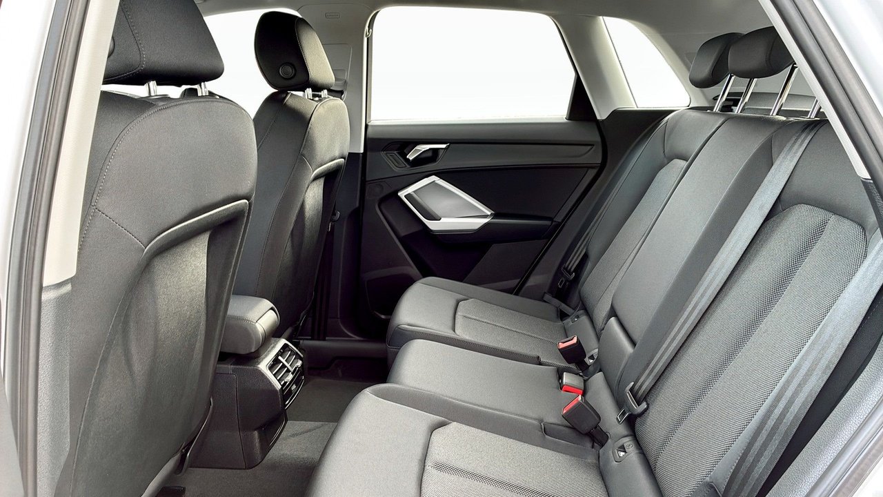 Audi Q3 35 TFSI S Tronic, 150hp, 2026