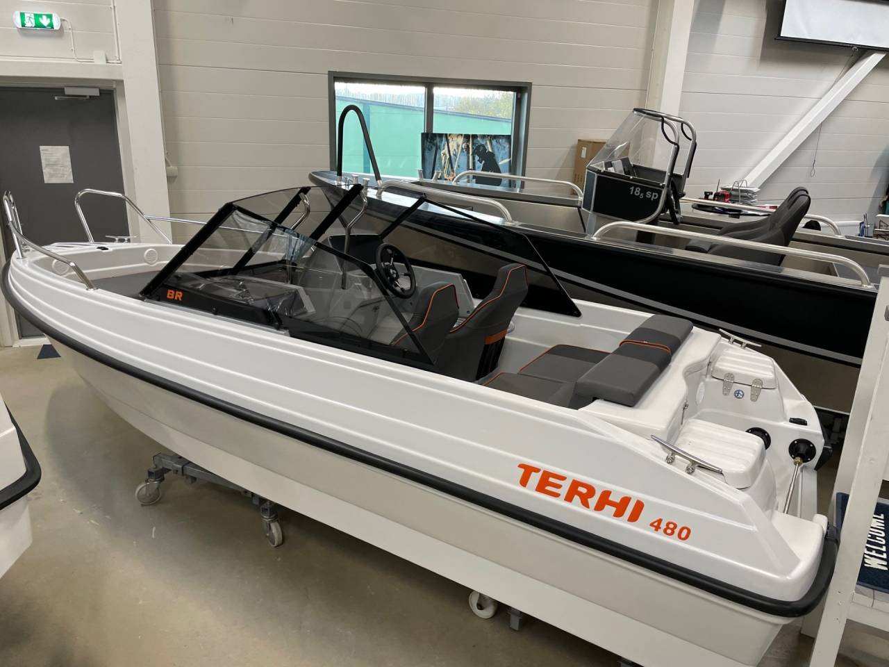 Terhi 480 BR m. Suzuki DF60-A...