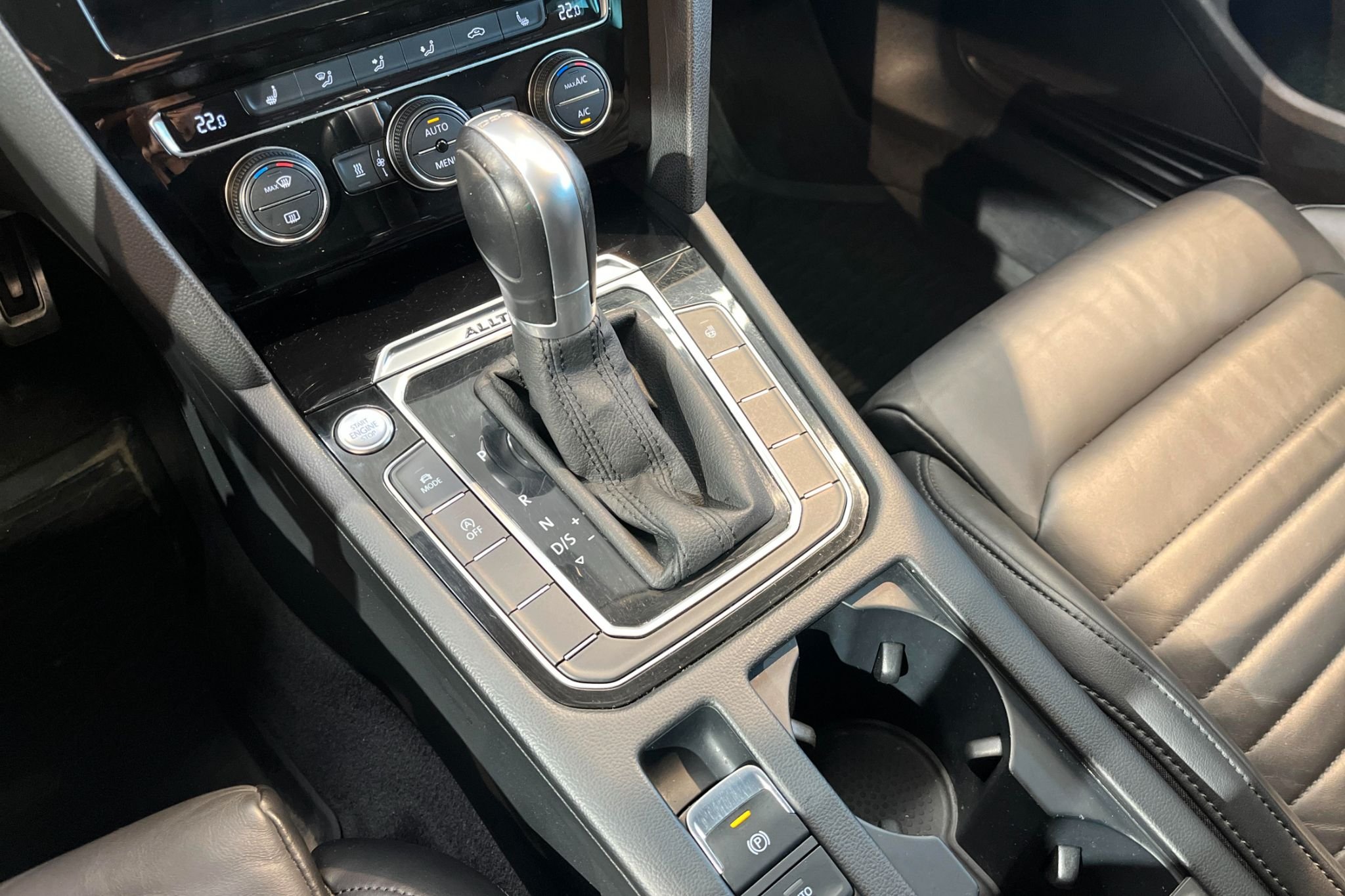 Volkswagen Passat Alltrack 2.0 TDI DPF SCR 4Motion DSG Sekventiell, 190hk, 2018